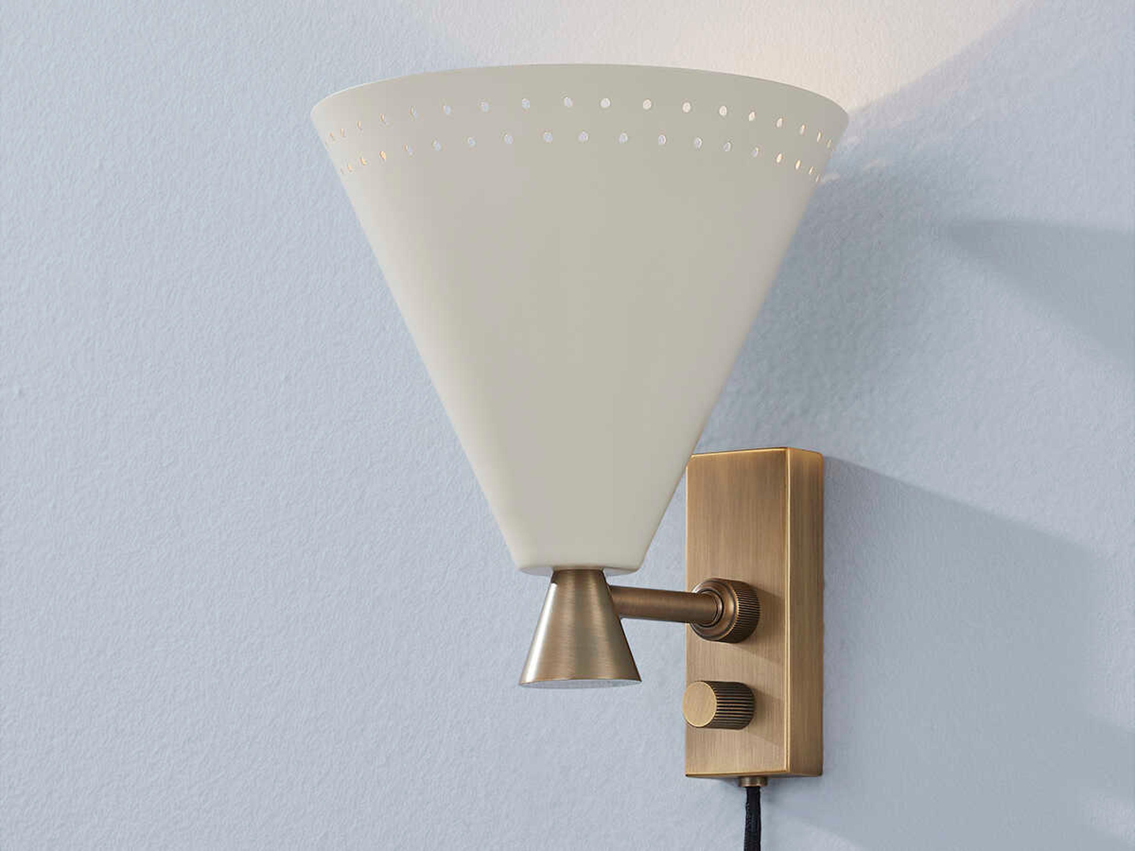 Troy Lighting Arvin 1-Light Patina Brass Wall Sconce