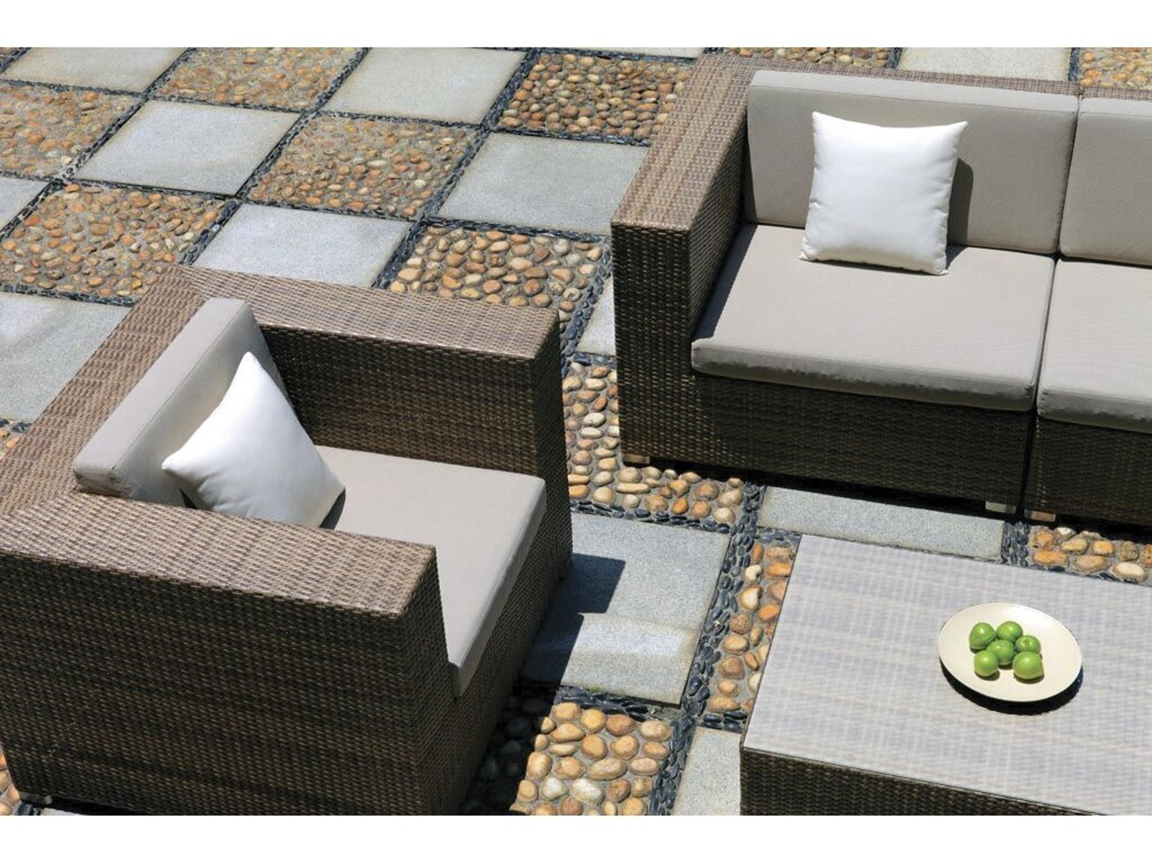 Arzo Woven Sectional Lounge Set