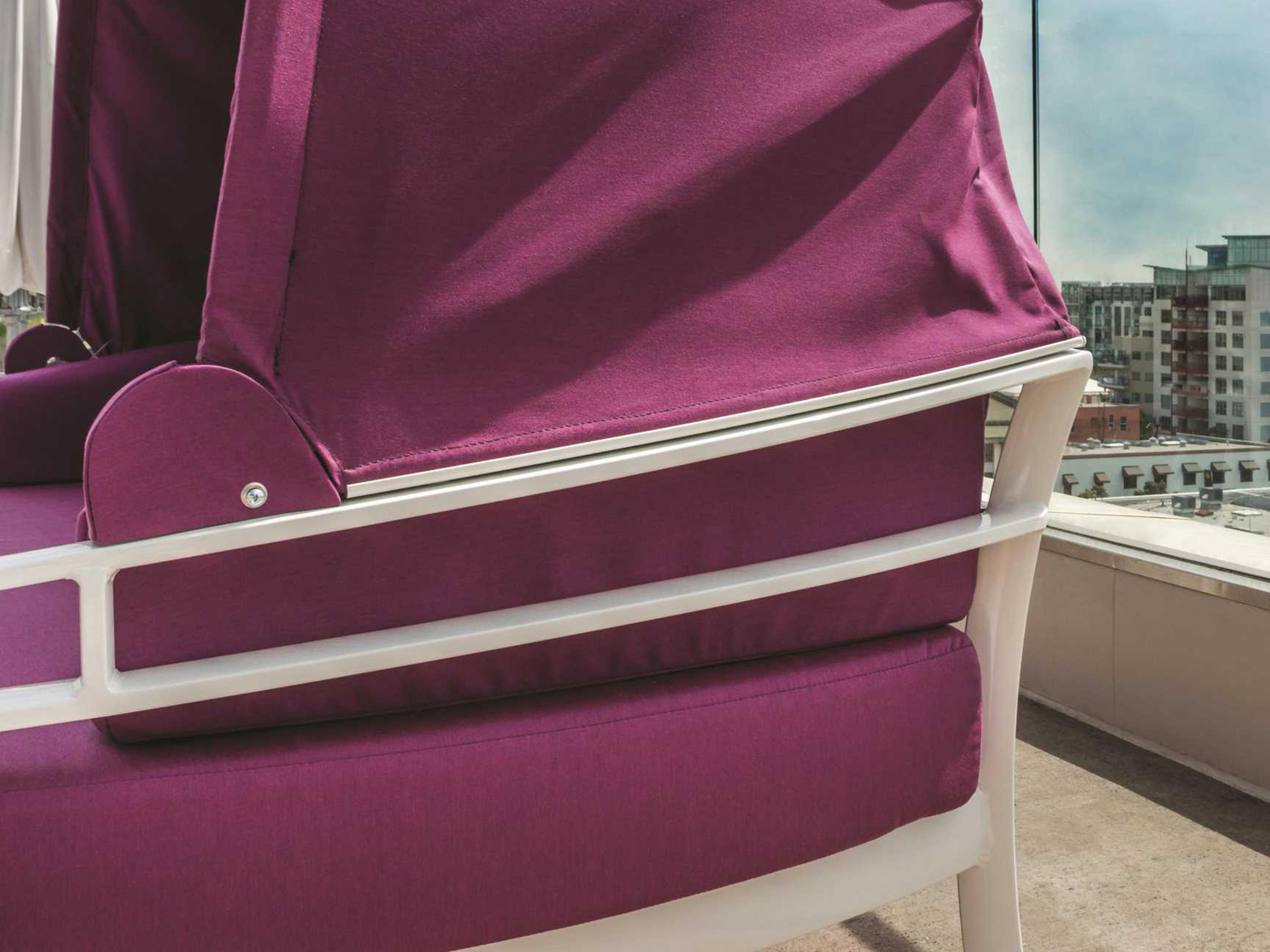 Tropitone Kor Cushion Aluminum Outdoor Patio Lounge Set