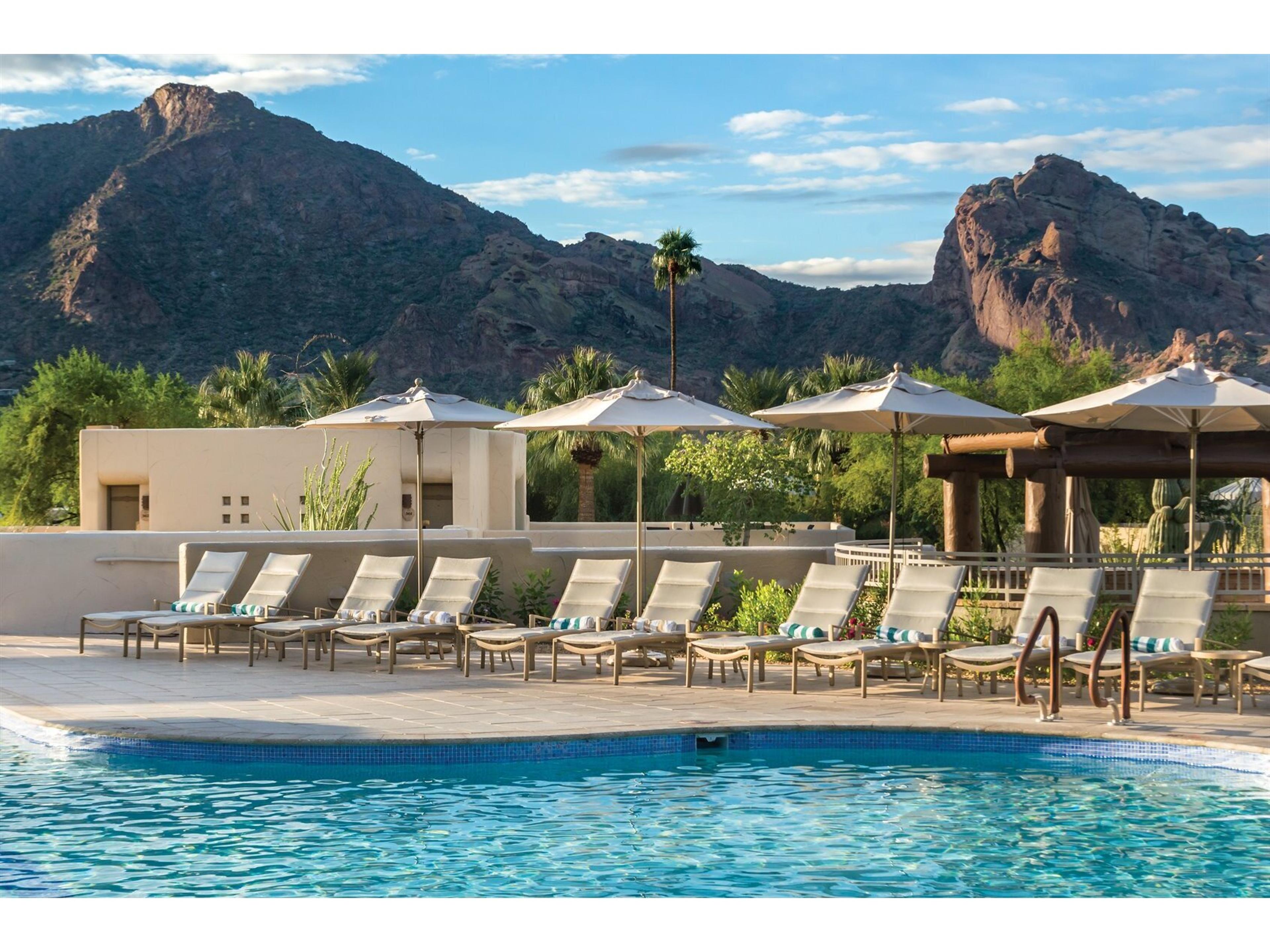 Kor Padded Sling Aluminum Lounge Set