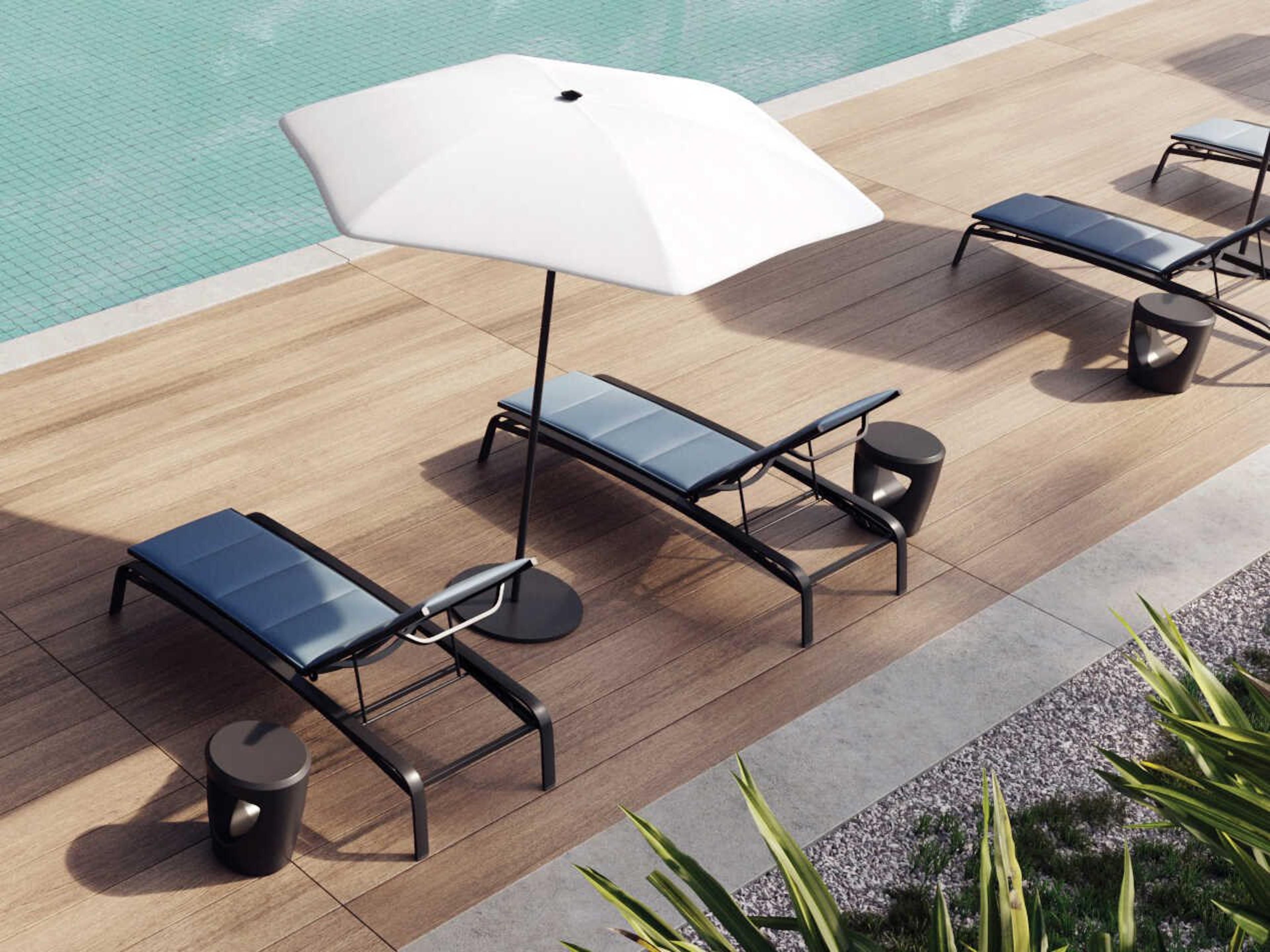 Tropitone Laguna Beach Relaxed Padded Sling Aluminum Outdoor Lounge Set