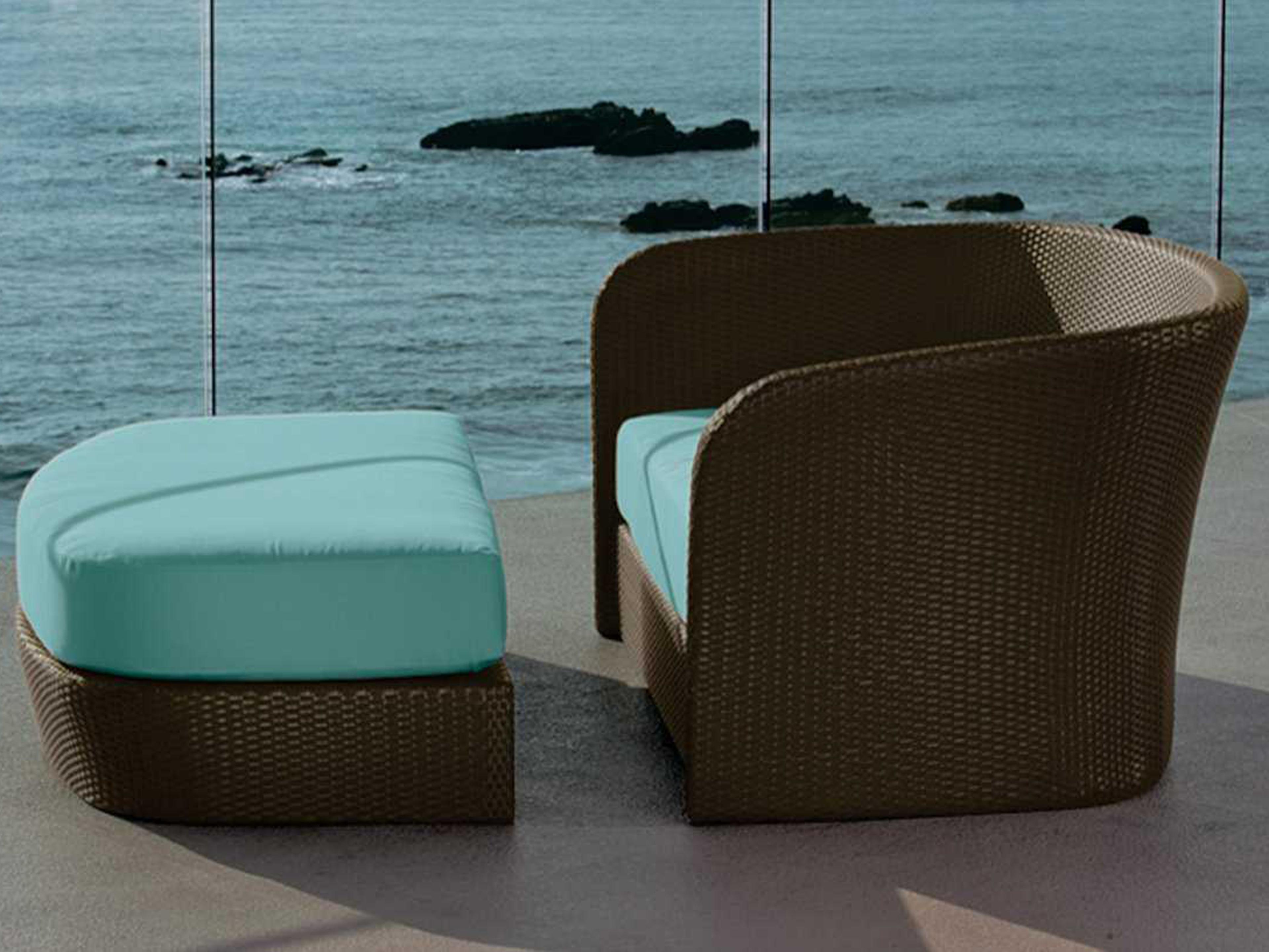 Tropitone Evo Woven Wicker Lounge Set