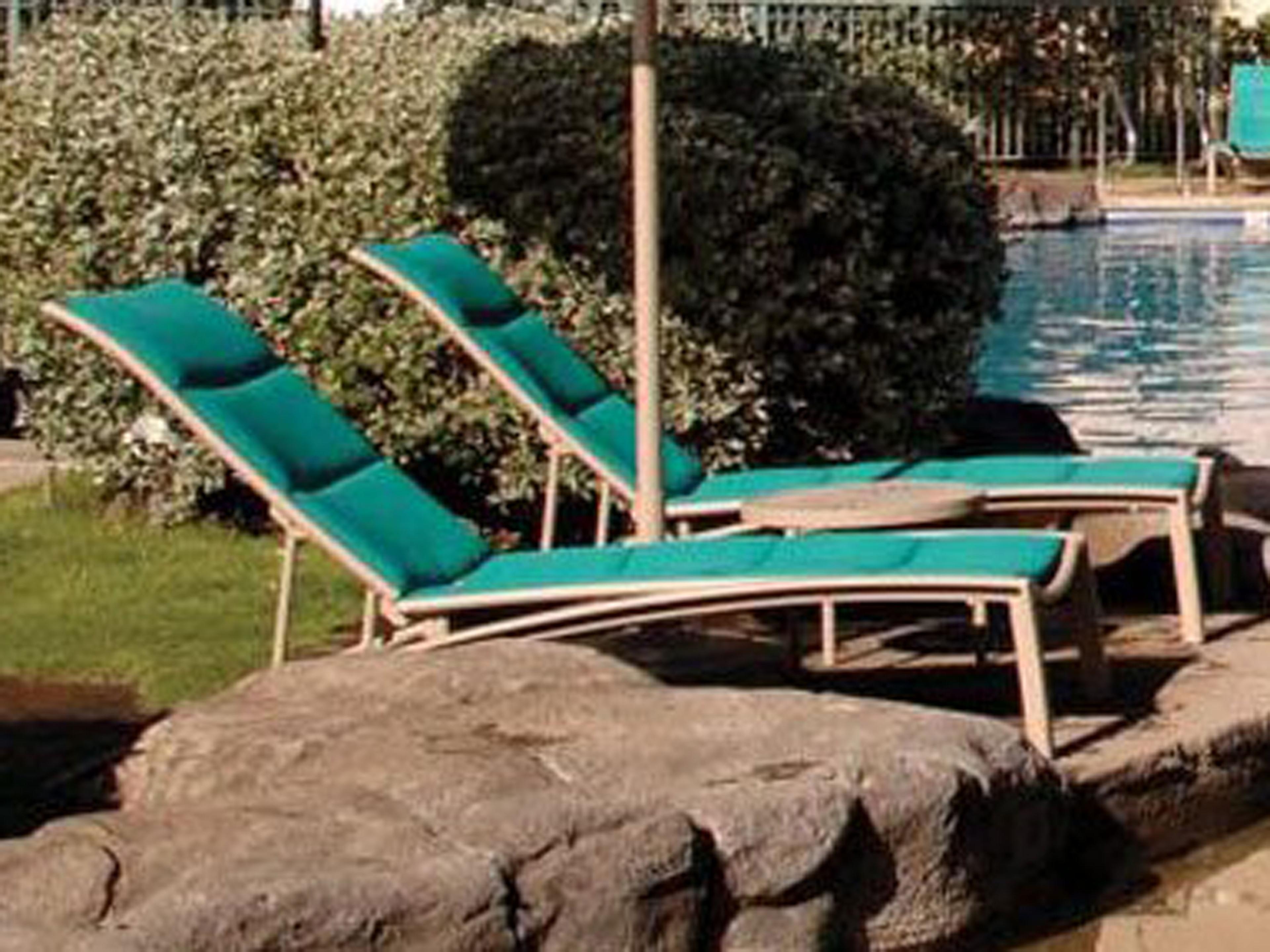 South Beach Padded Sling Aluminum Outdoor Lounge Set