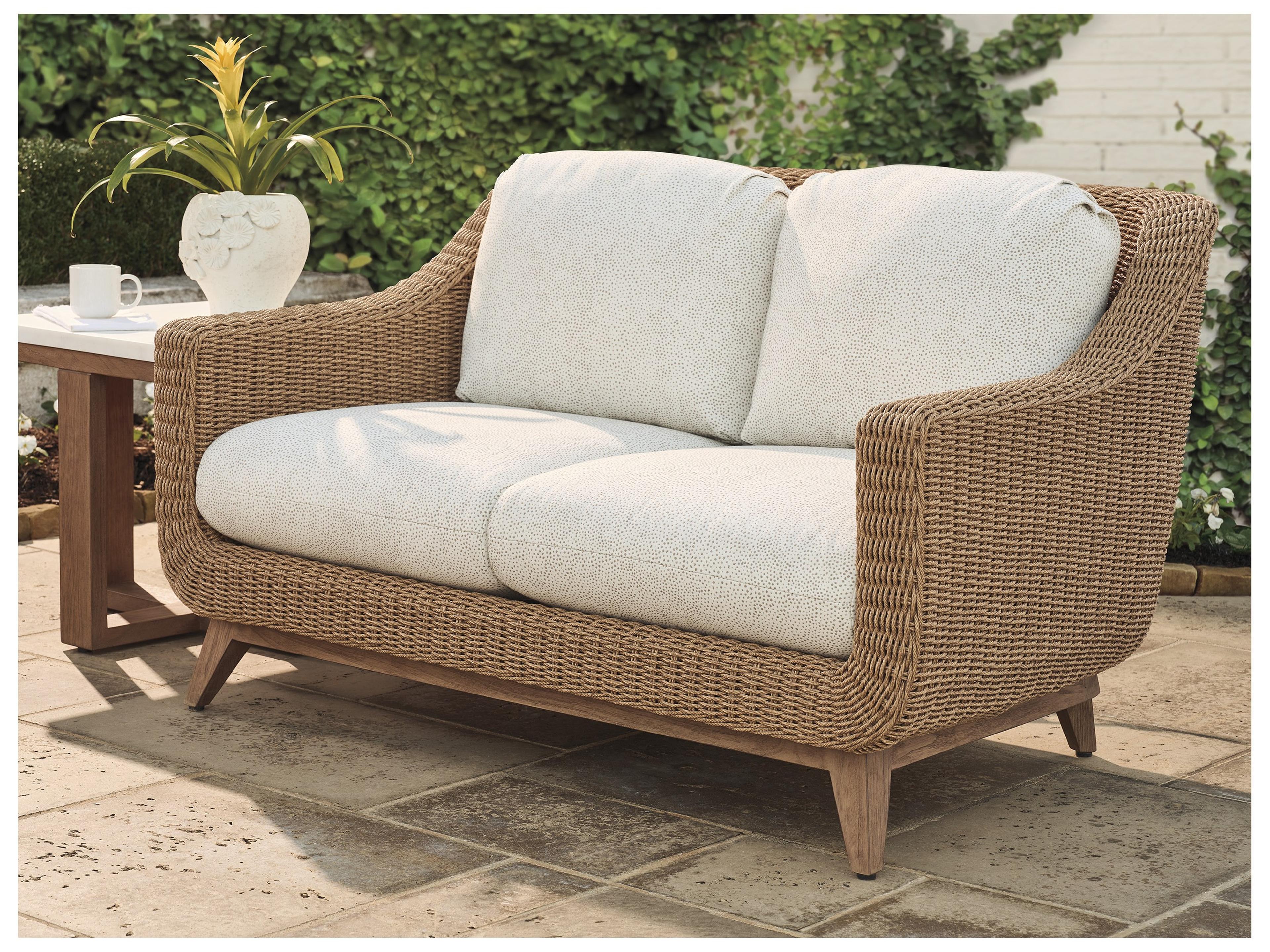 Tommy Bahama Outdoor Isle Of Palms Wicker Loveseat