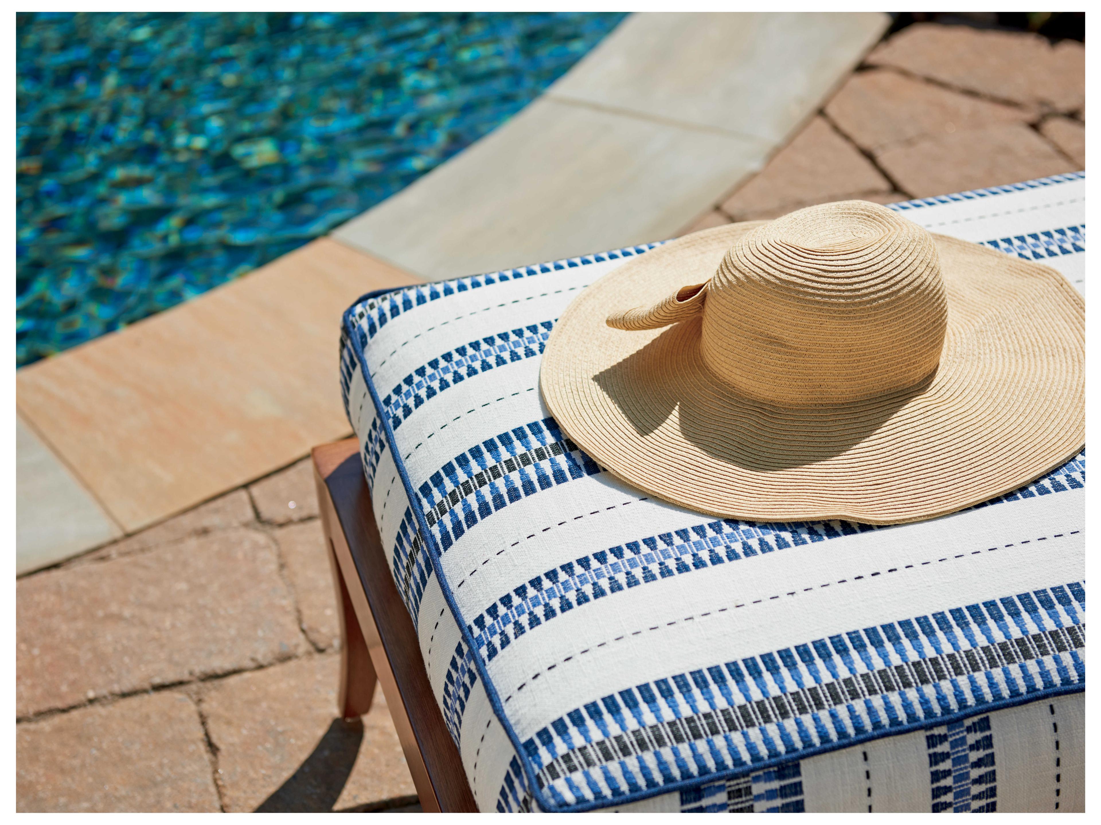 Tommy Bahama Outdoor Harbor Isle Wicker Chaise Lounge