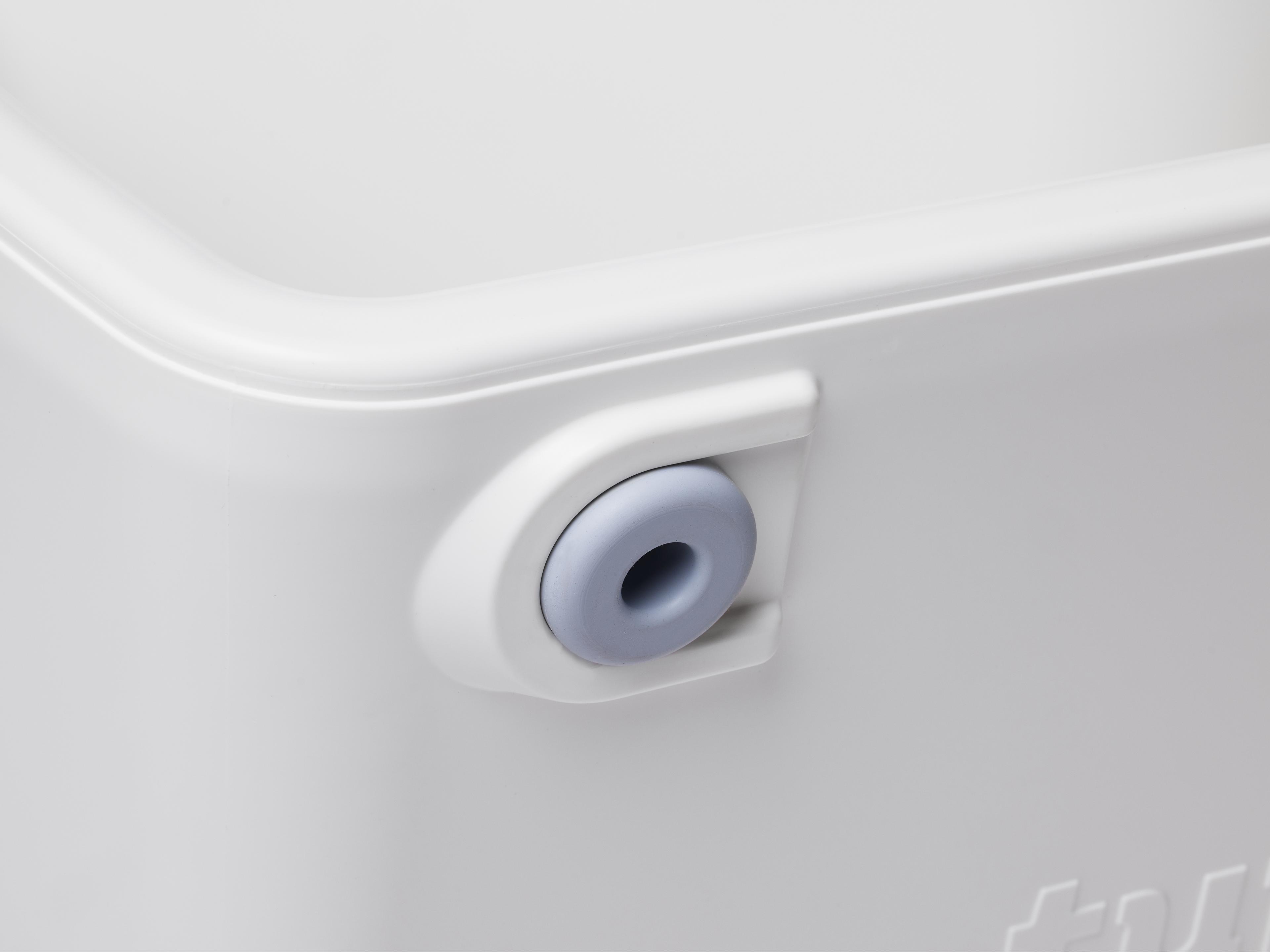 Tupelo Goods Loop Marine Grade Polyethylene Lounge Chair in Highcloud White