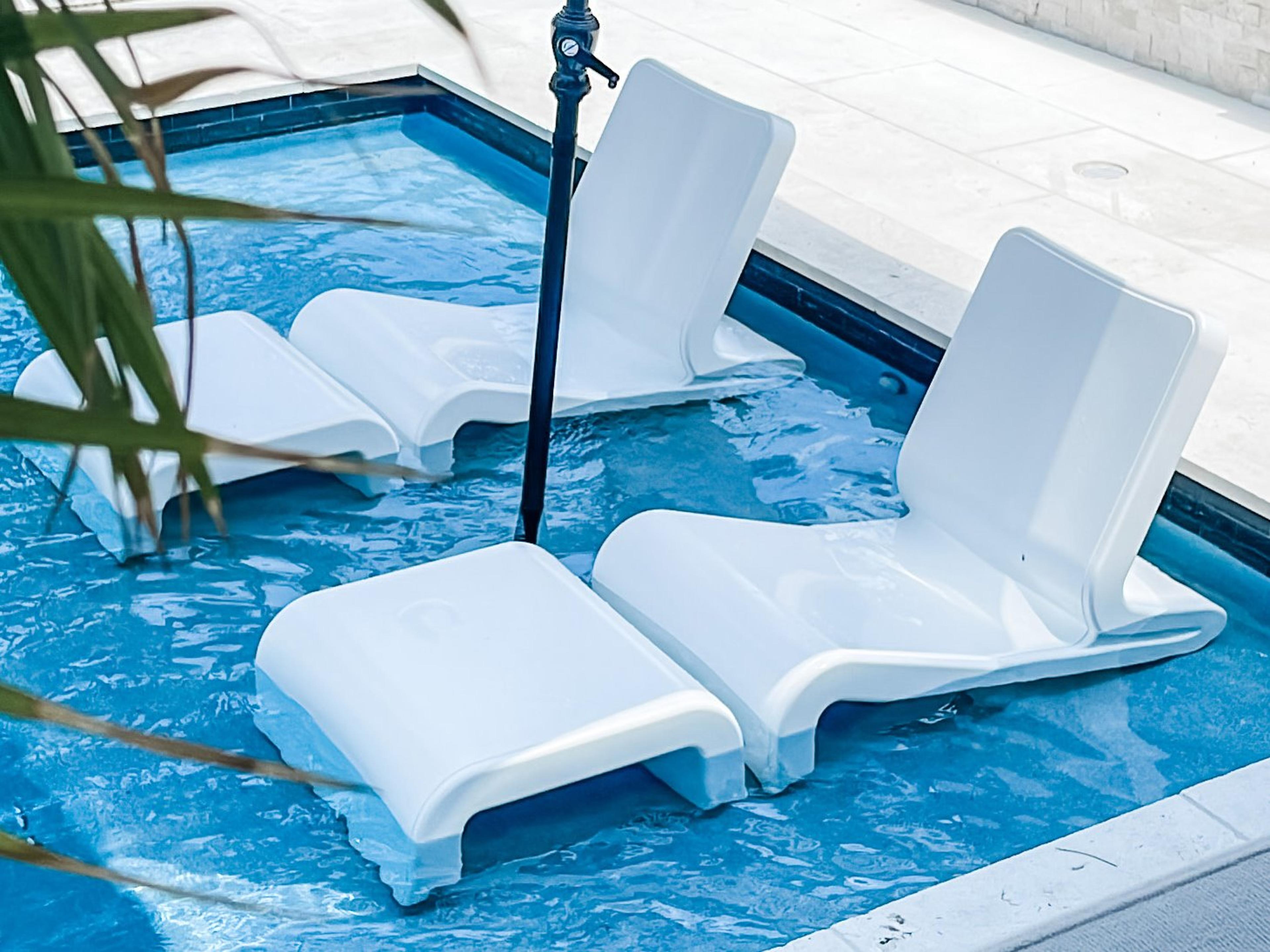 Line Marine Grade Polyethylene Lounge Set