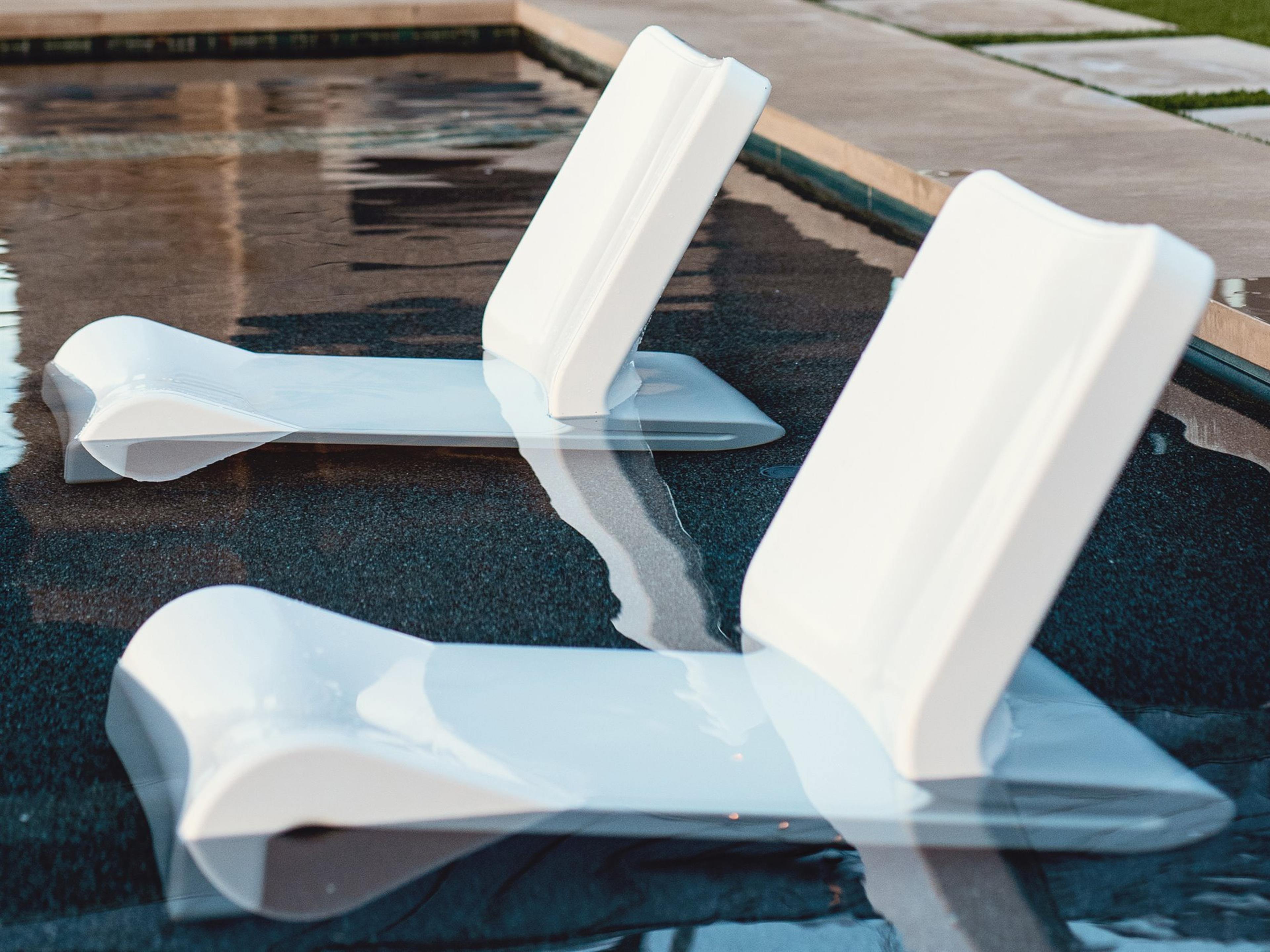 Line Marine Grade Polyethylene Lounge Set