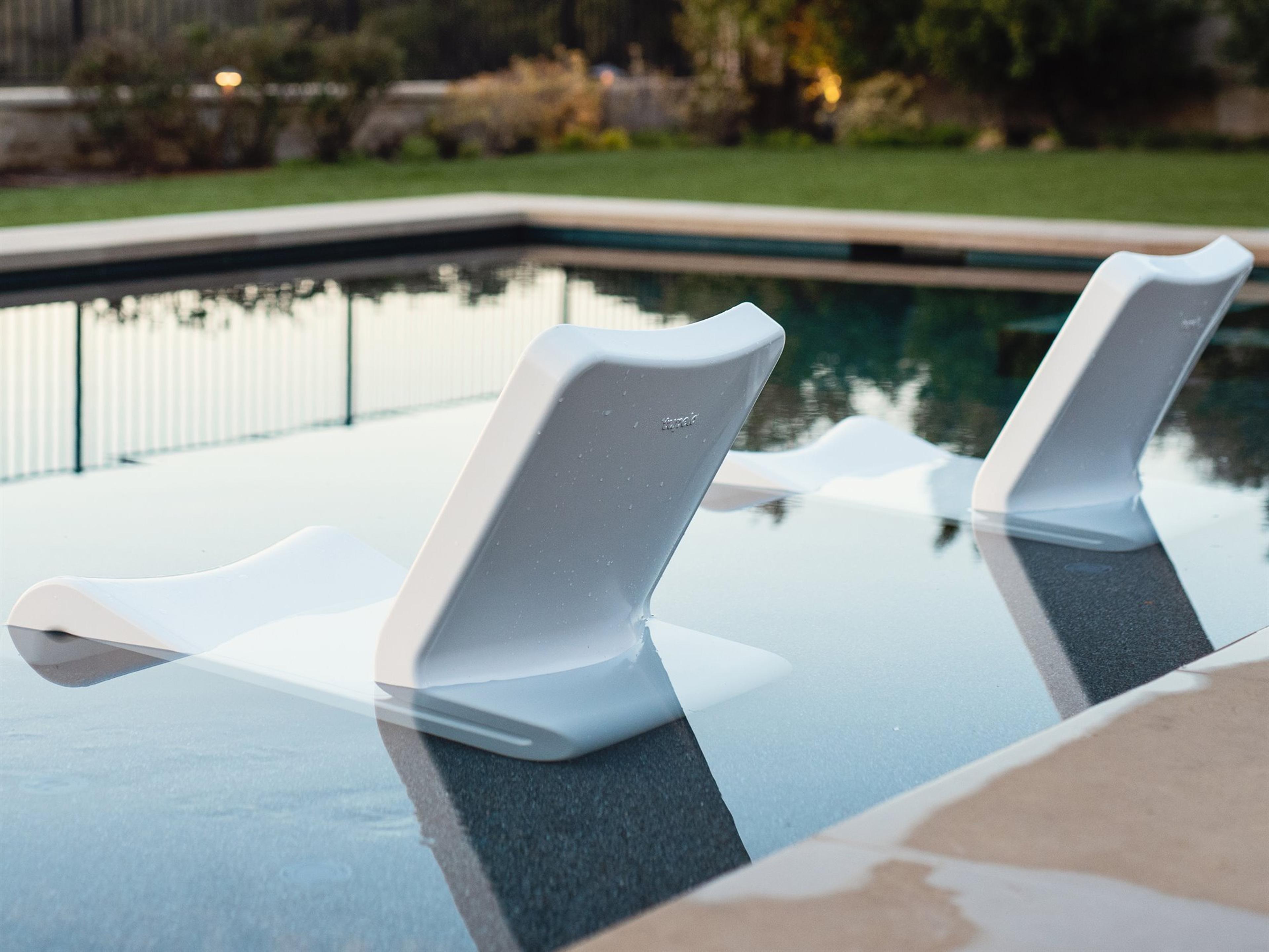 Line Marine Grade Polyethylene Lounge Set