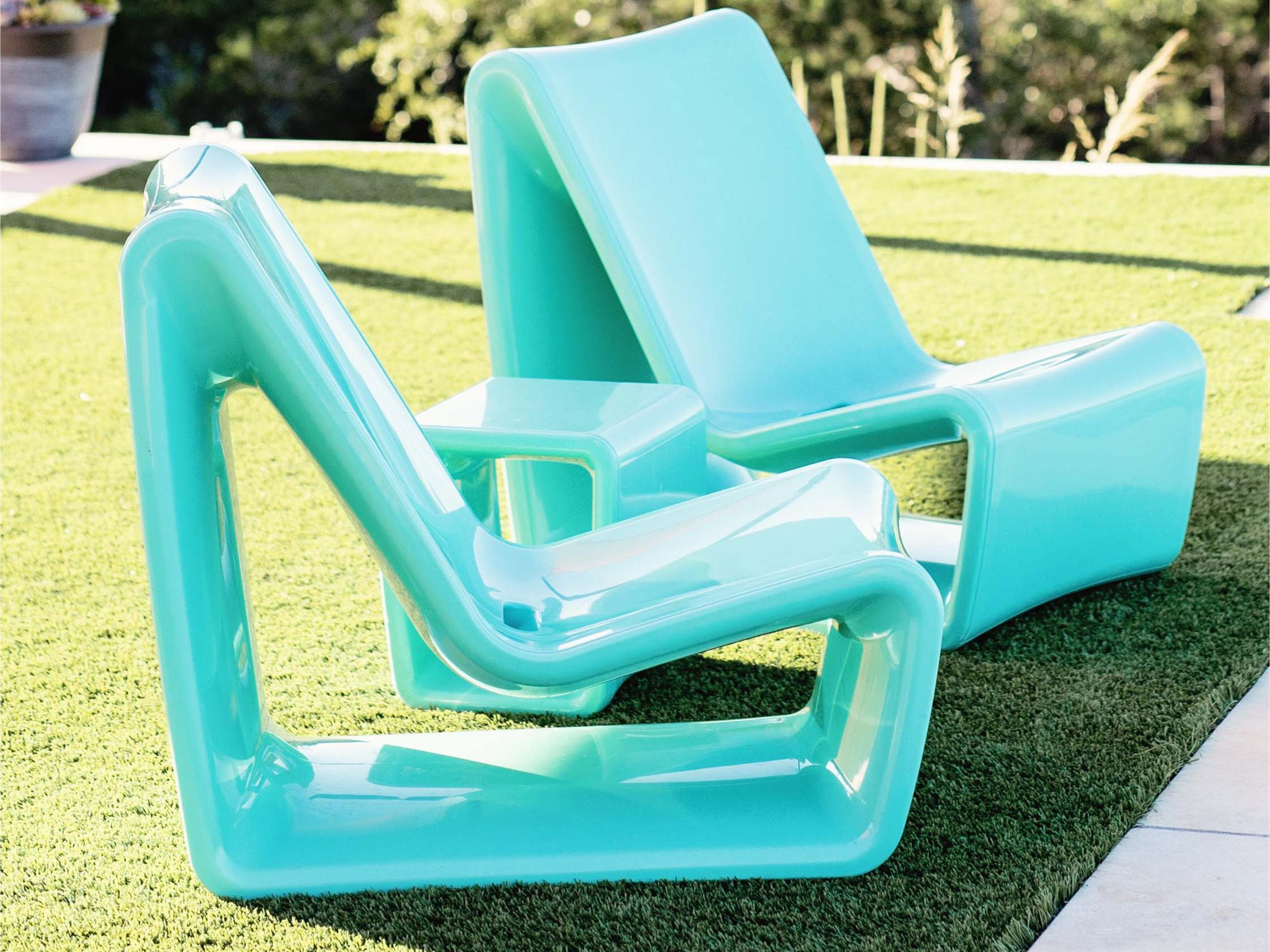 Loop Marine Grade Polyethylene Lounge Set