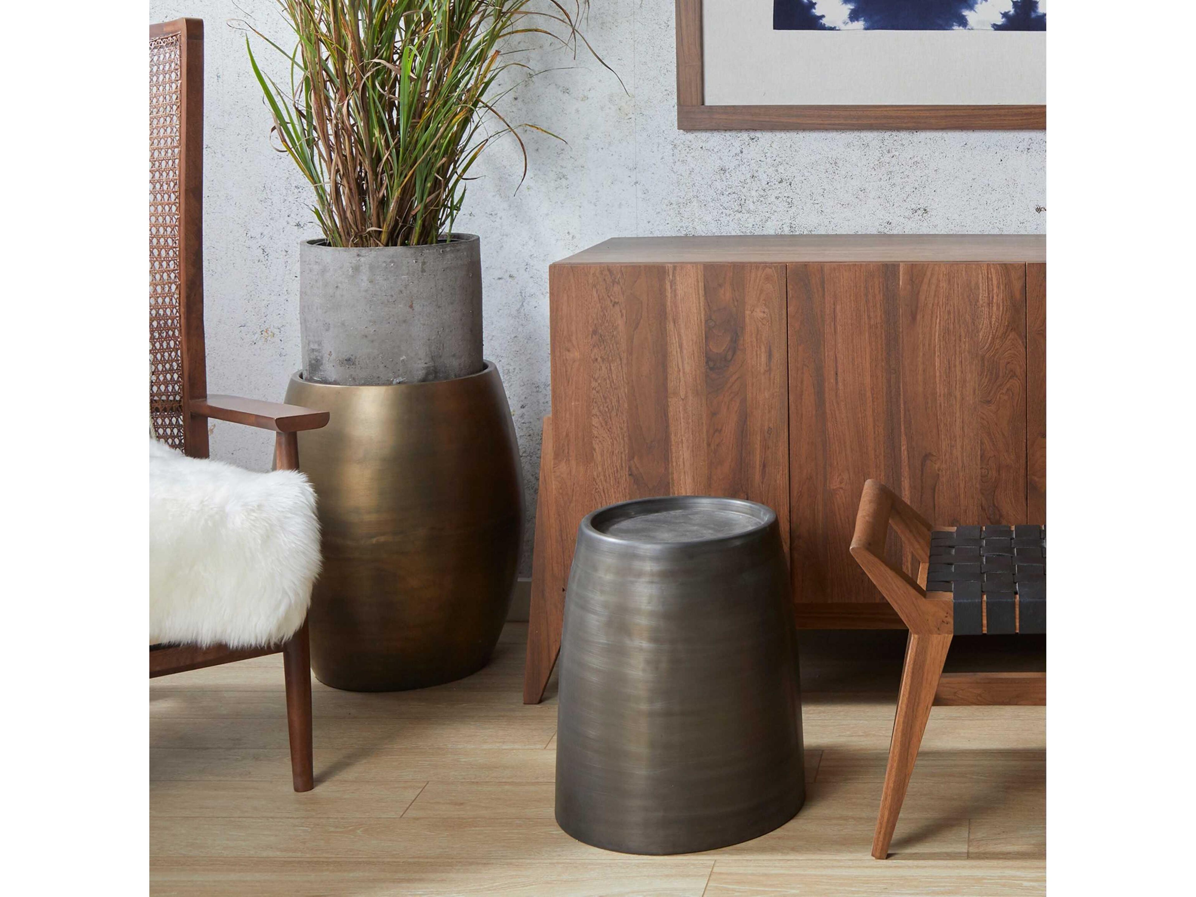 Union Home Pebble Round Metal Black Zinc End Table