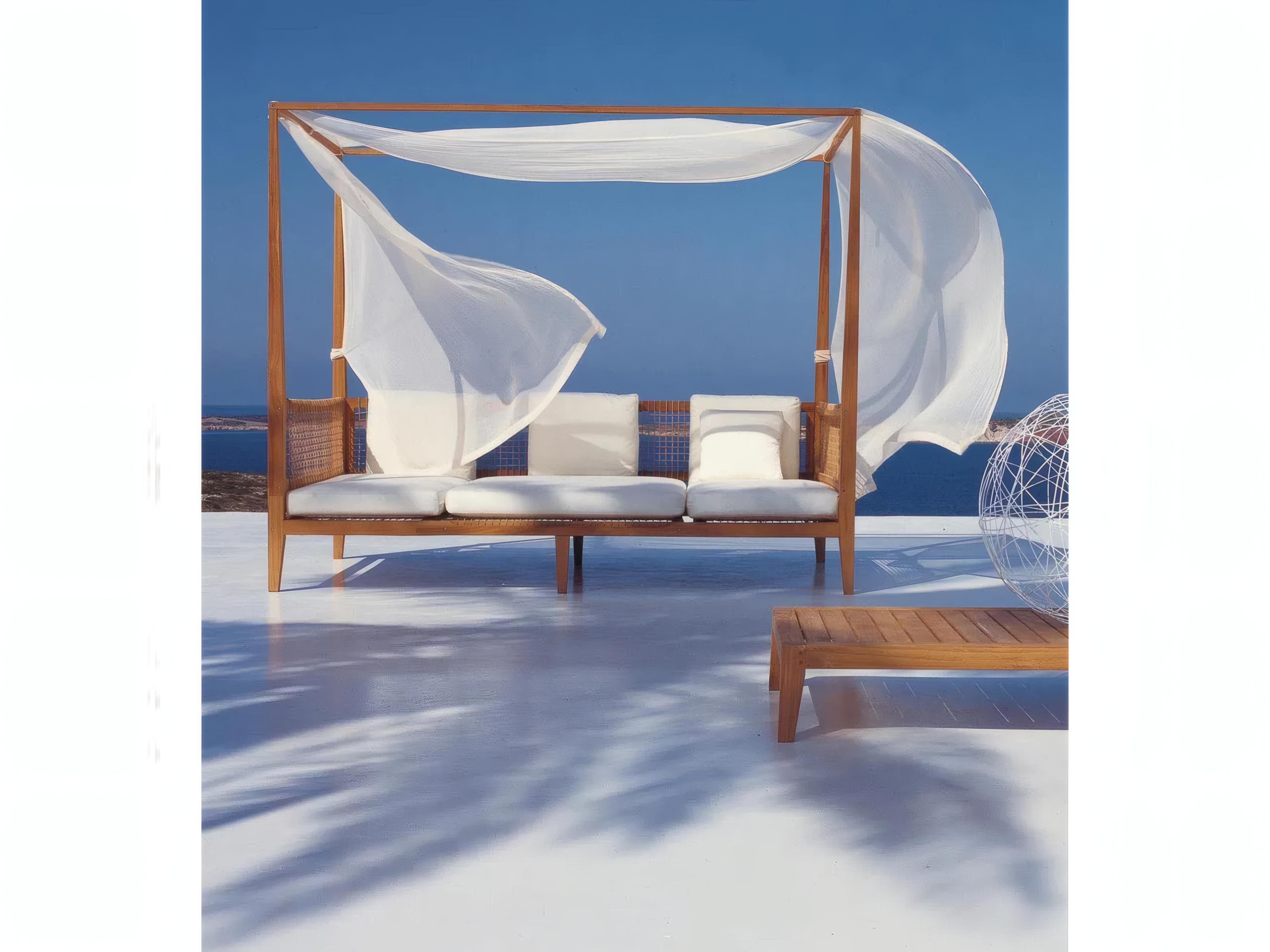 UnoPiu Synthesis Teak Alcove with Cushions & Curtains