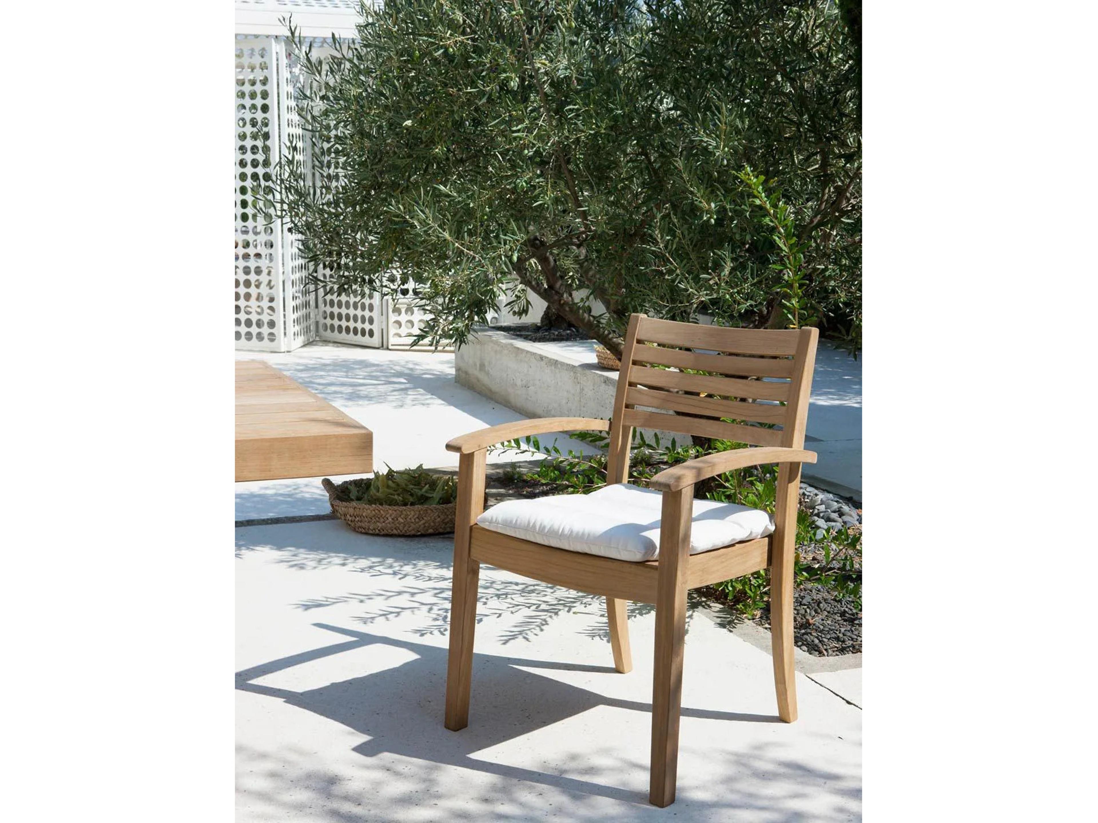 UnoPiu Chelsea Stackable Small Armchair