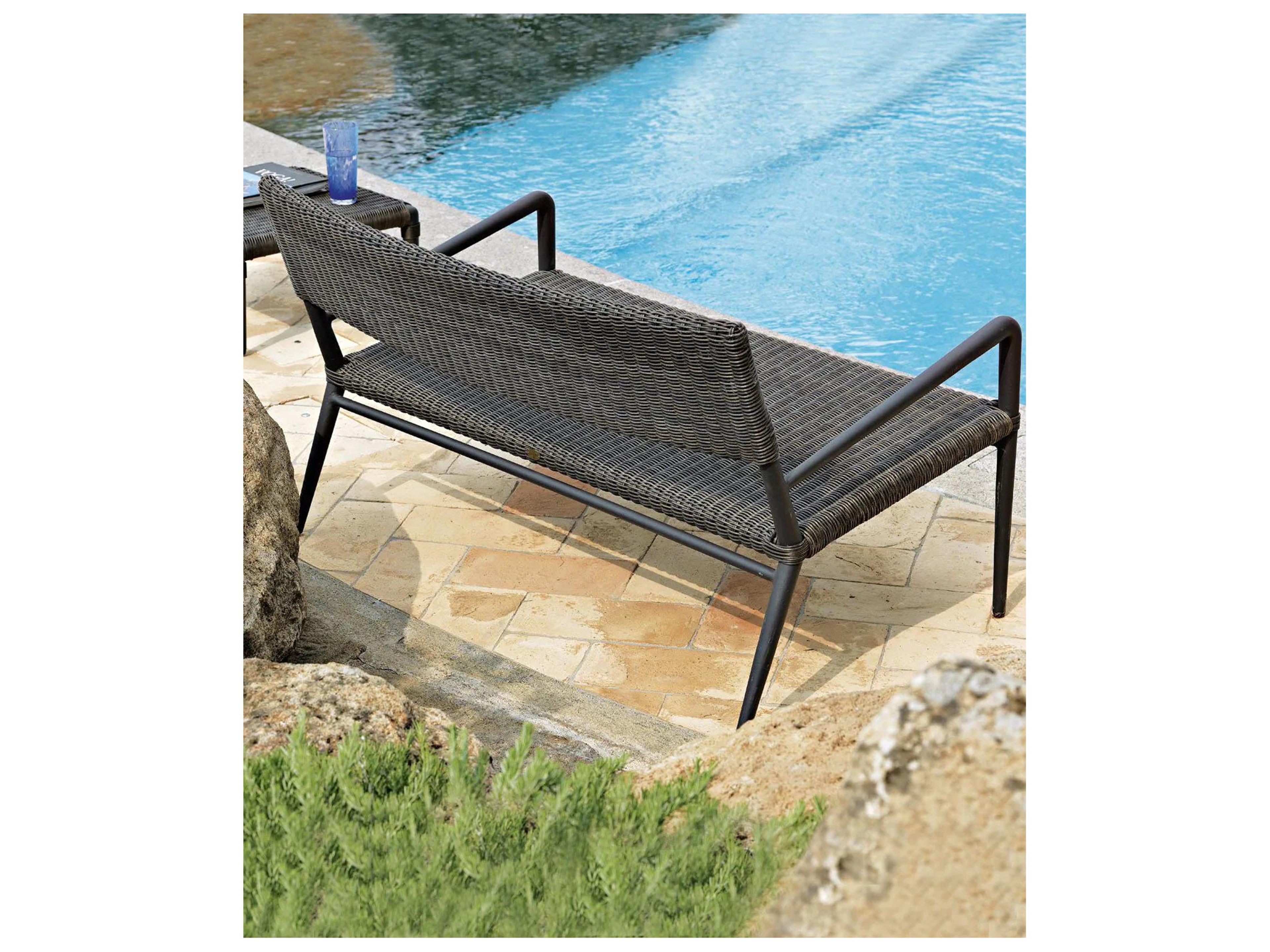 UnoPiu Experience Aluminum Sofa