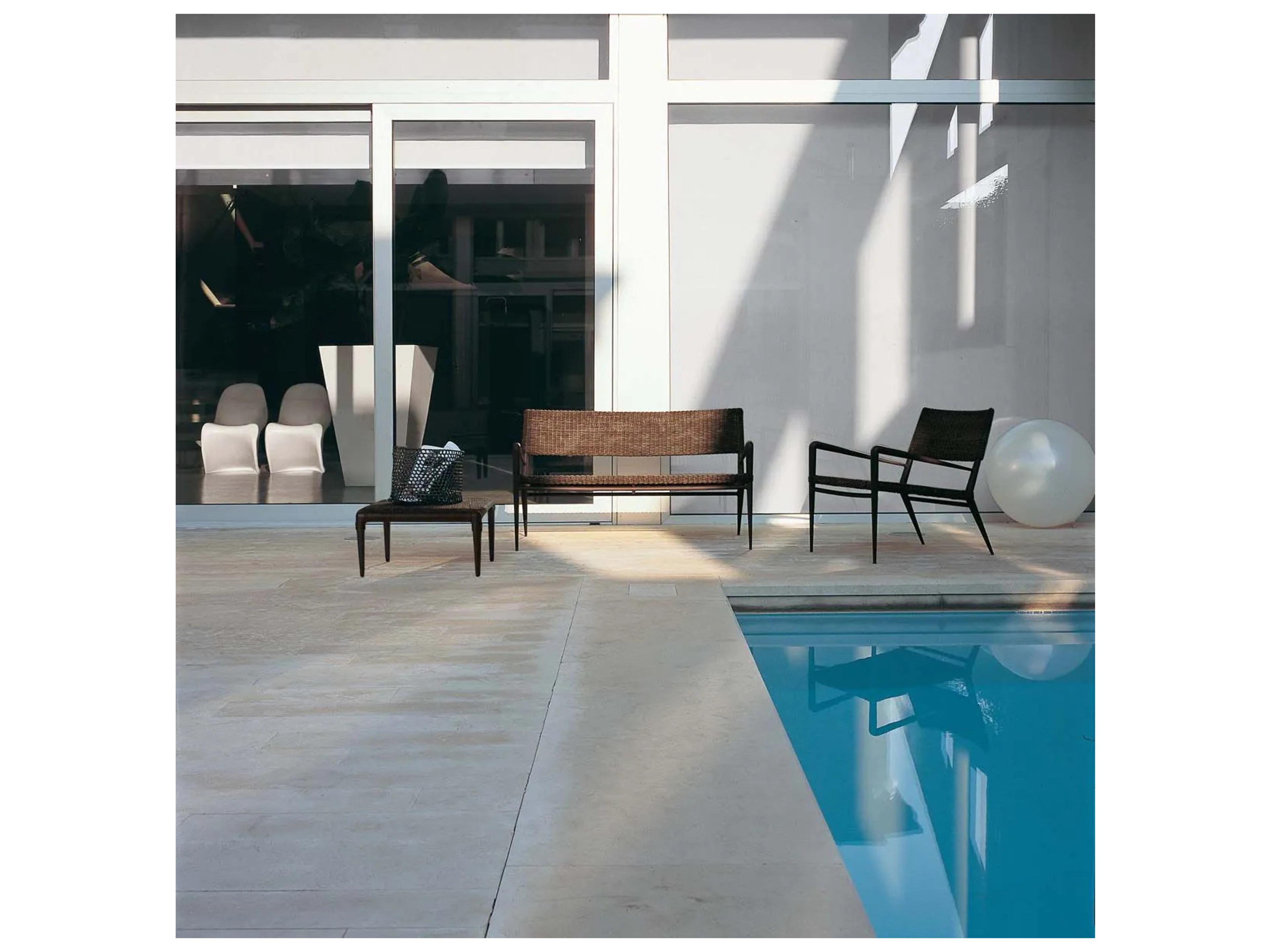 UnoPiu Experience Aluminum Armchair