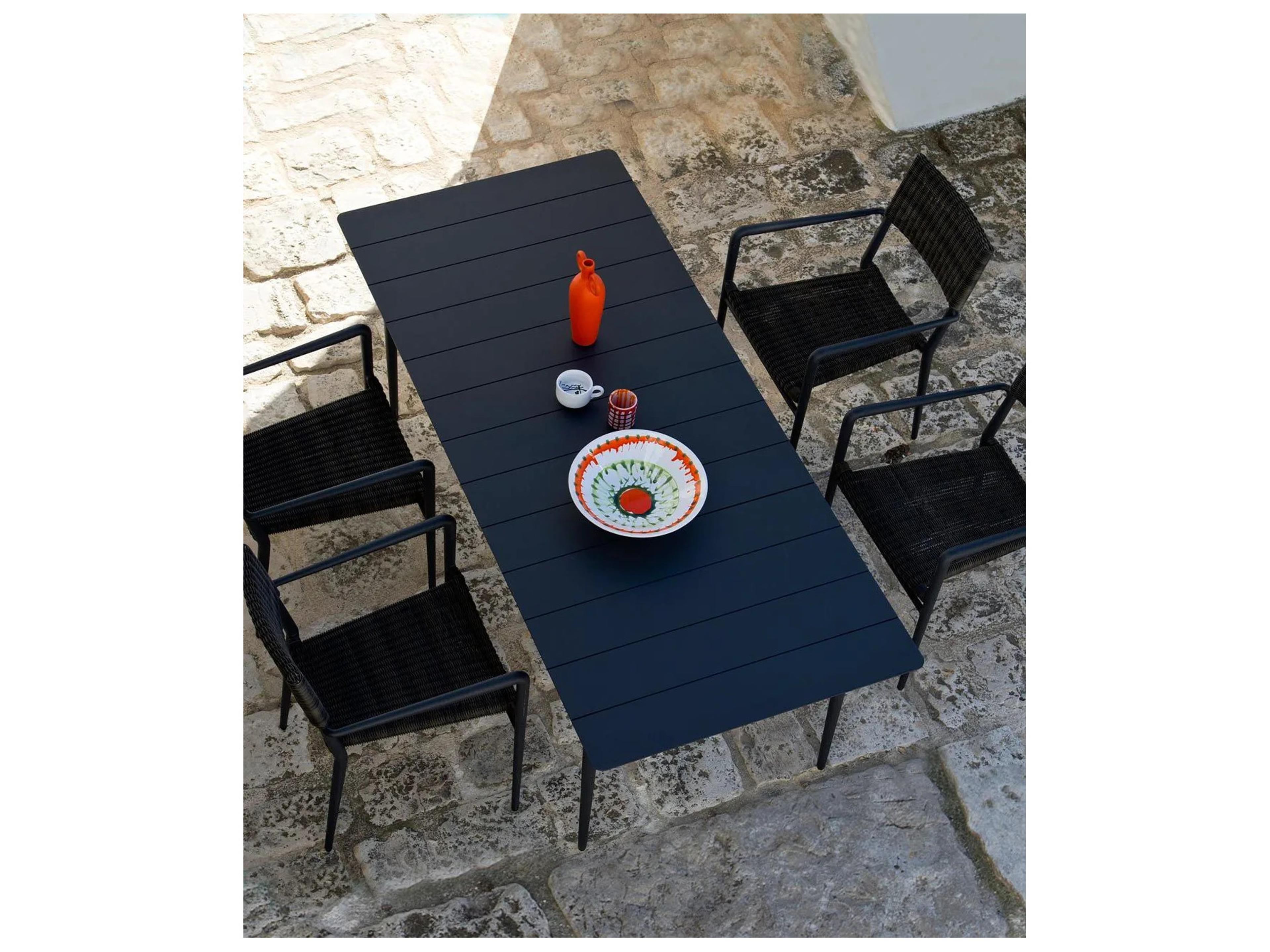 UnoPiu Experience Aluminum Rectangular Dining Table