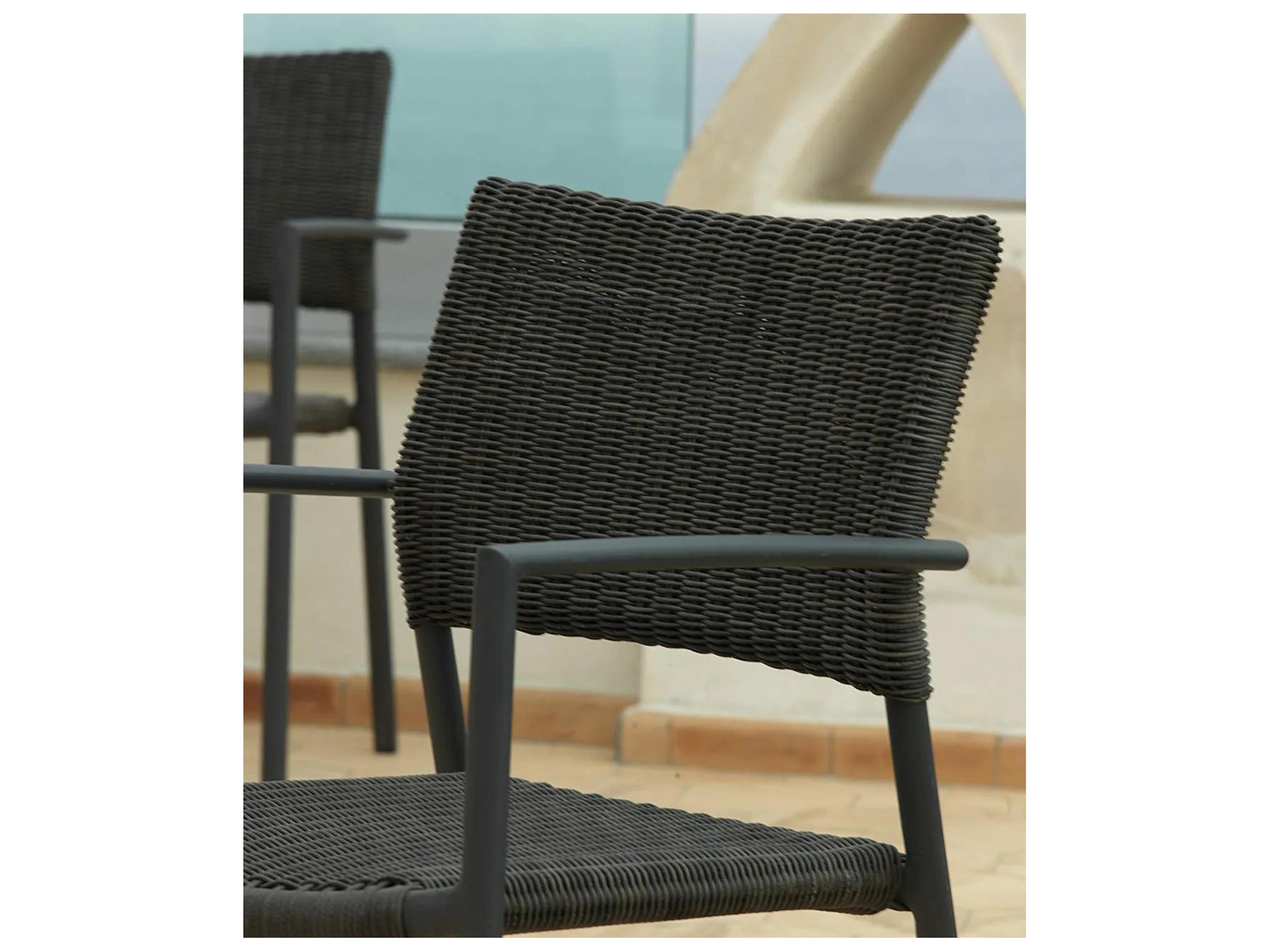 UnoPiu Experience Aluminum Small Armchair