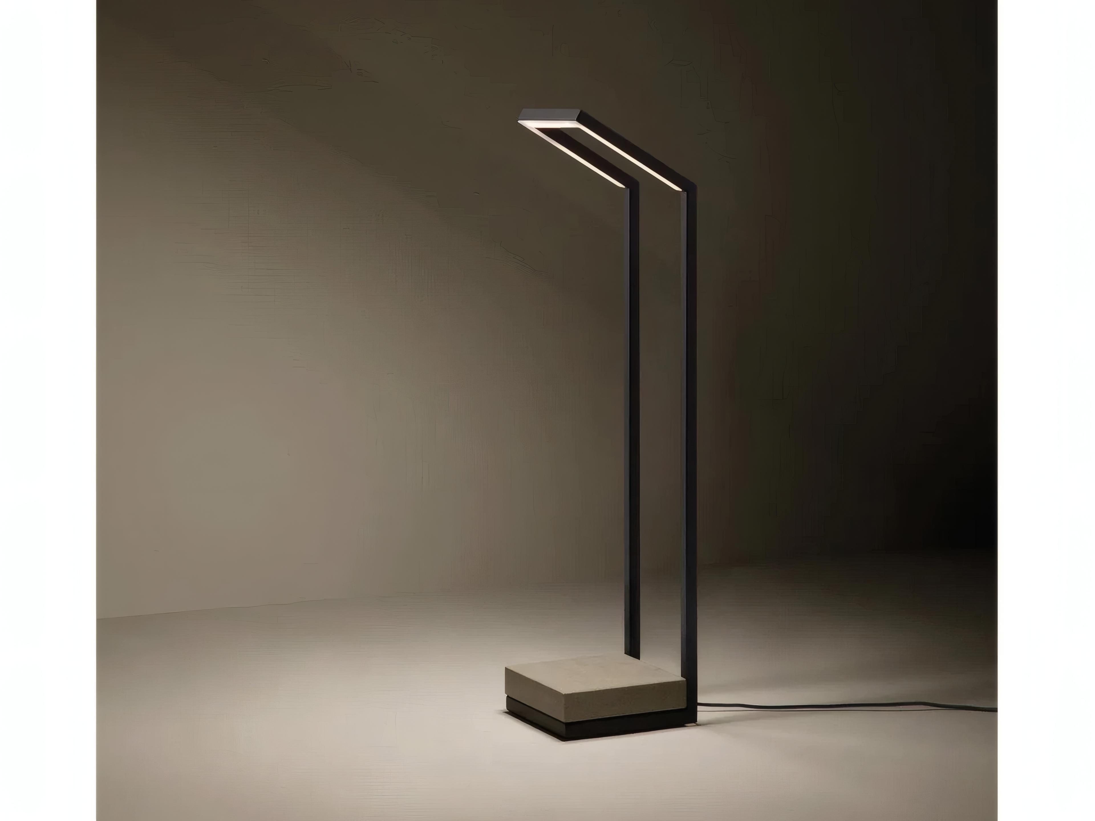 UnoPiu Tratto Lantern