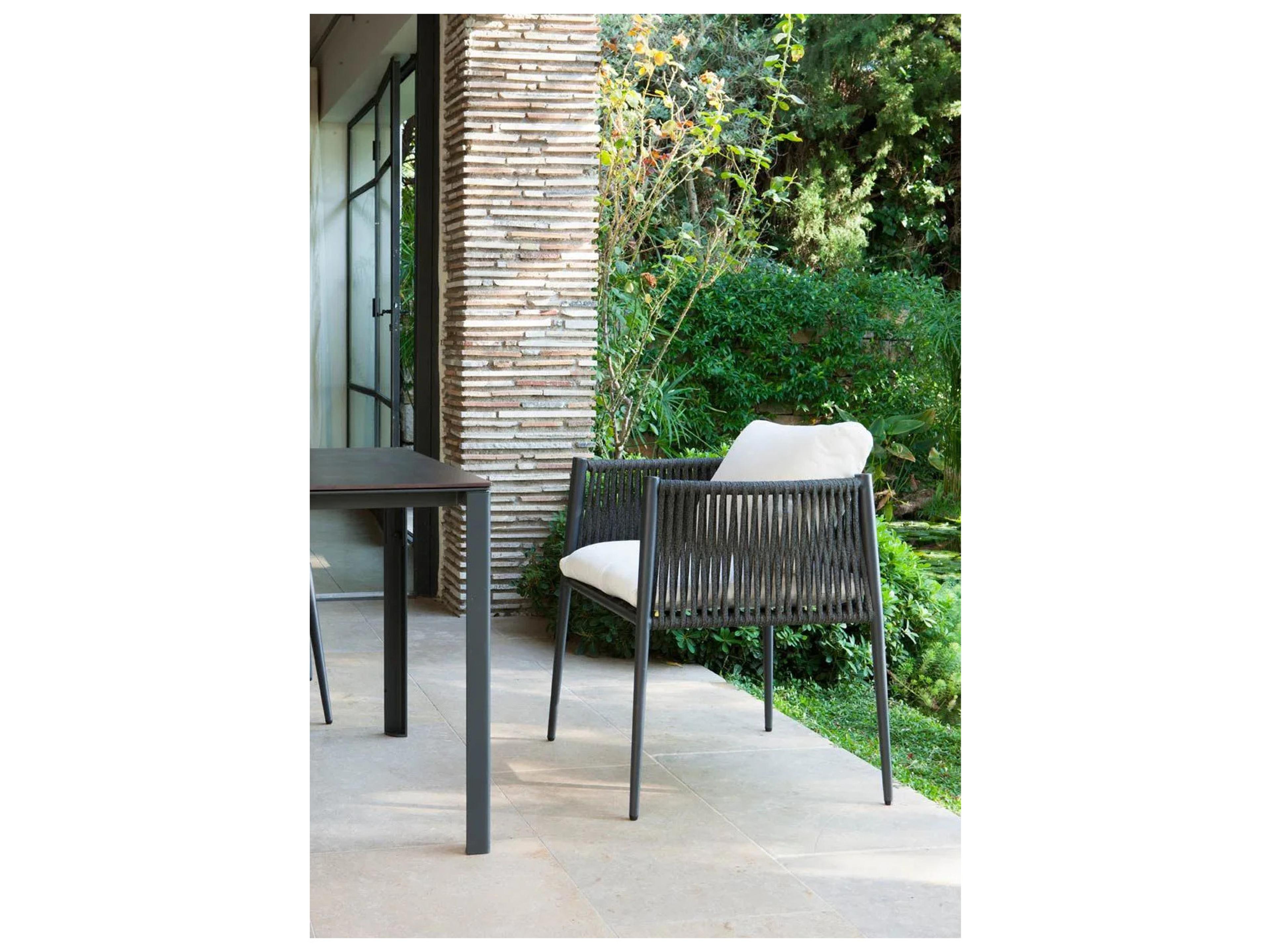 UnoPiu Luce Aluminum Small Armchair