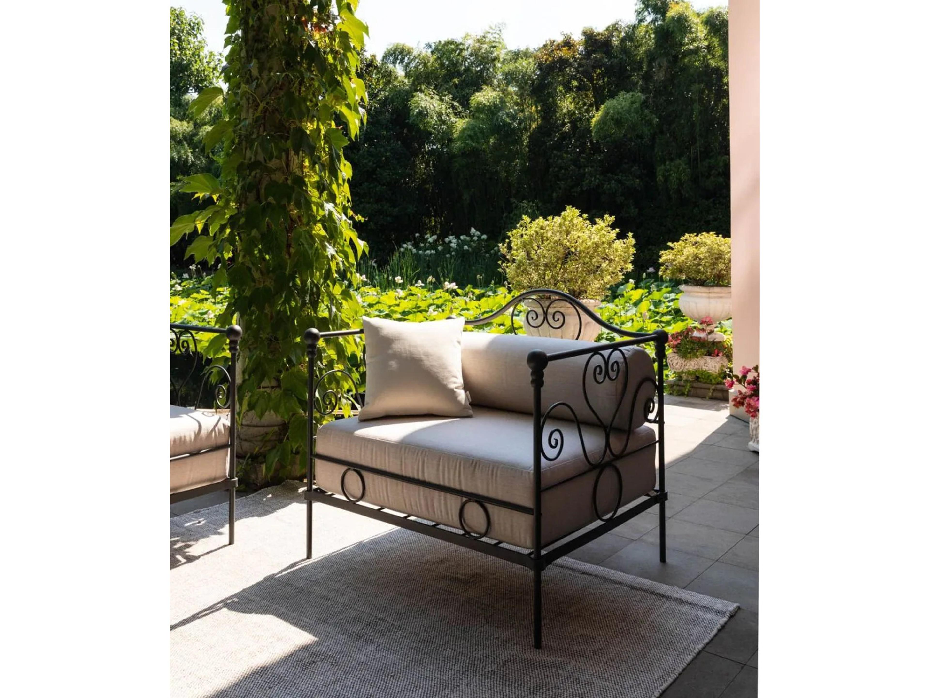 UnoPiu Aurora Large Armchair