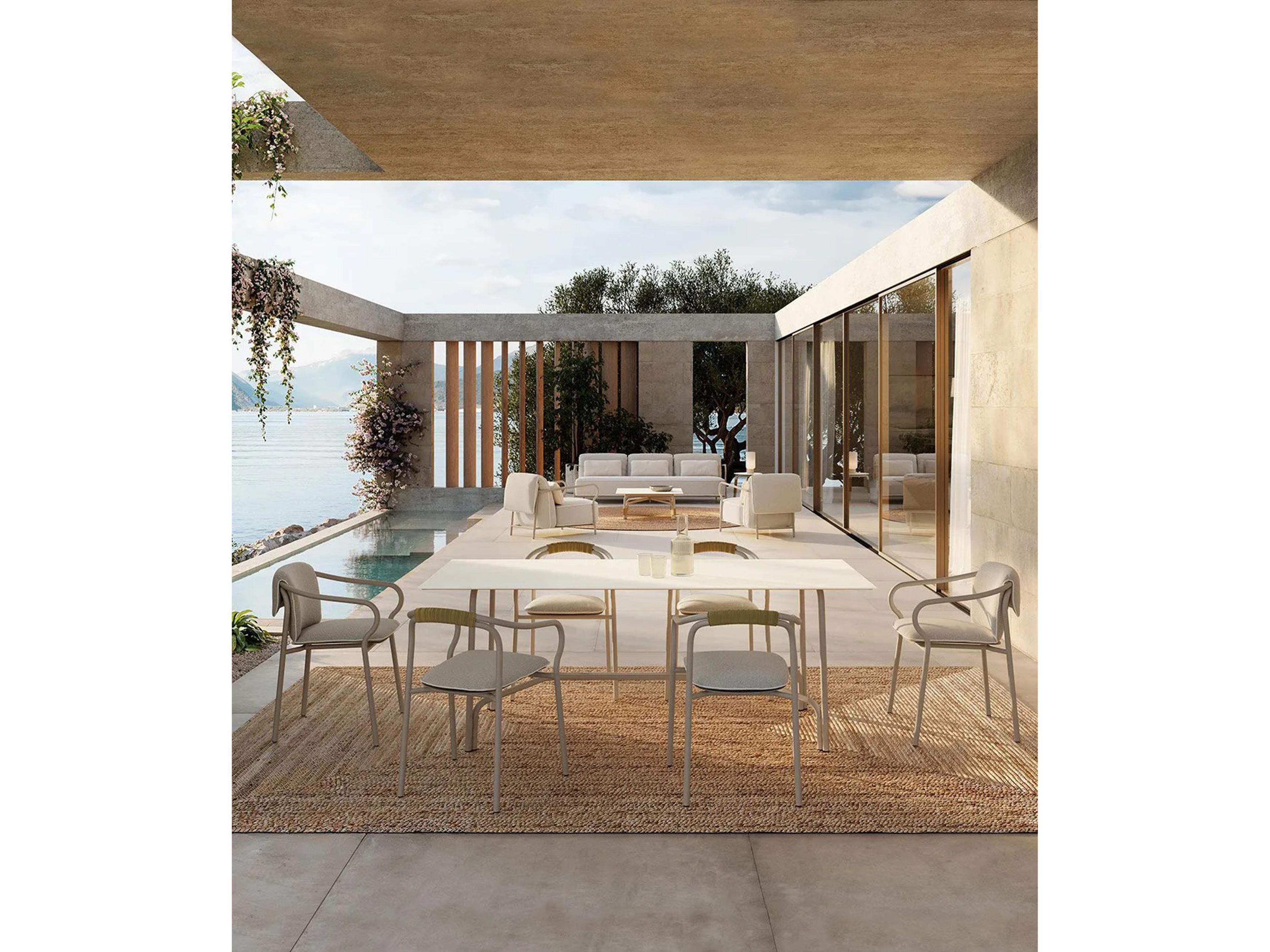 UnoPiu Salo Aluminum Rectangular Dining Table