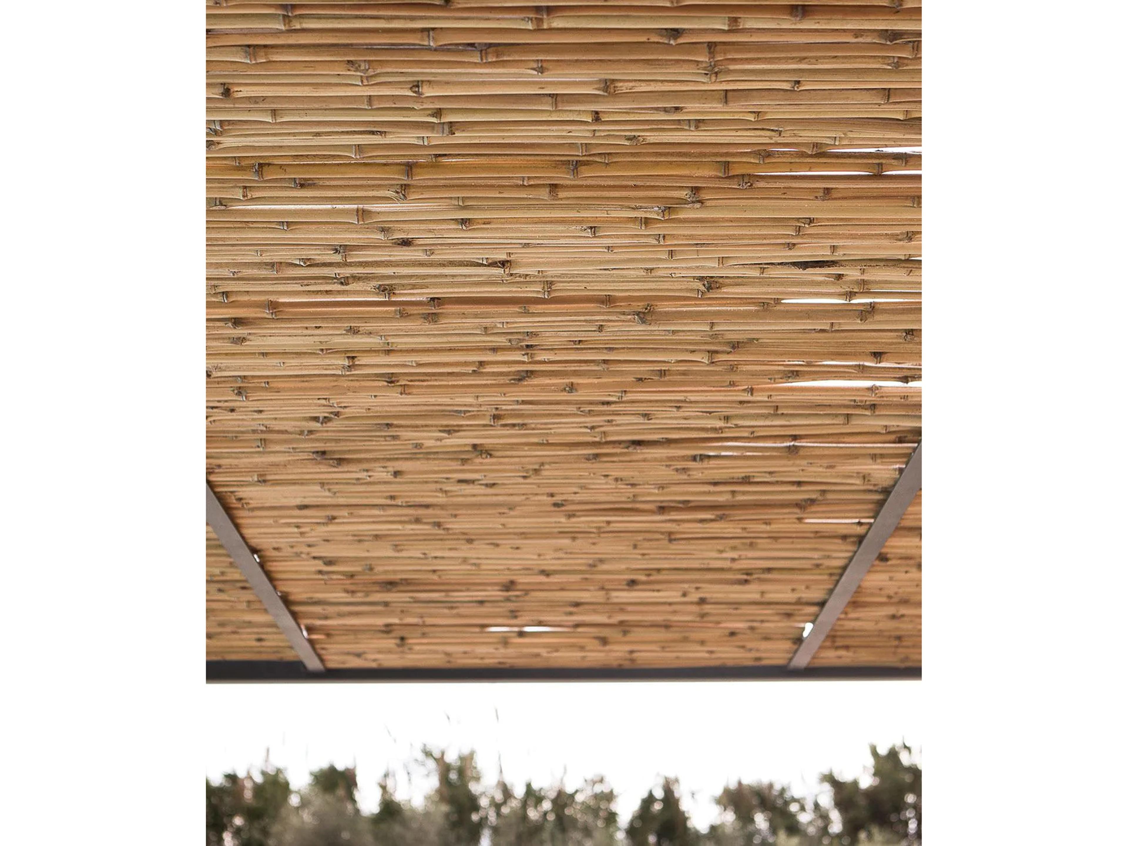 UnoPiu Shibuya Roofing with Bamboo Shade