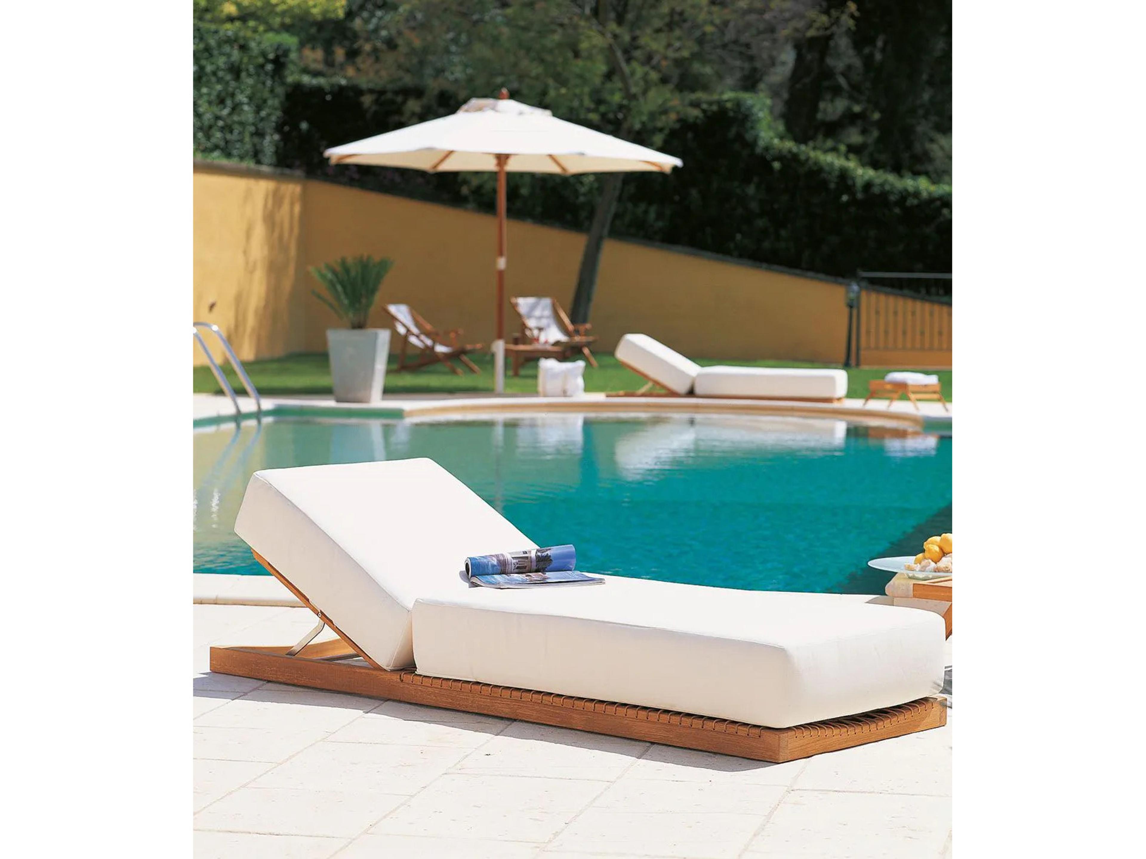 UnoPiu Synthesis Teak Low Sunlounger