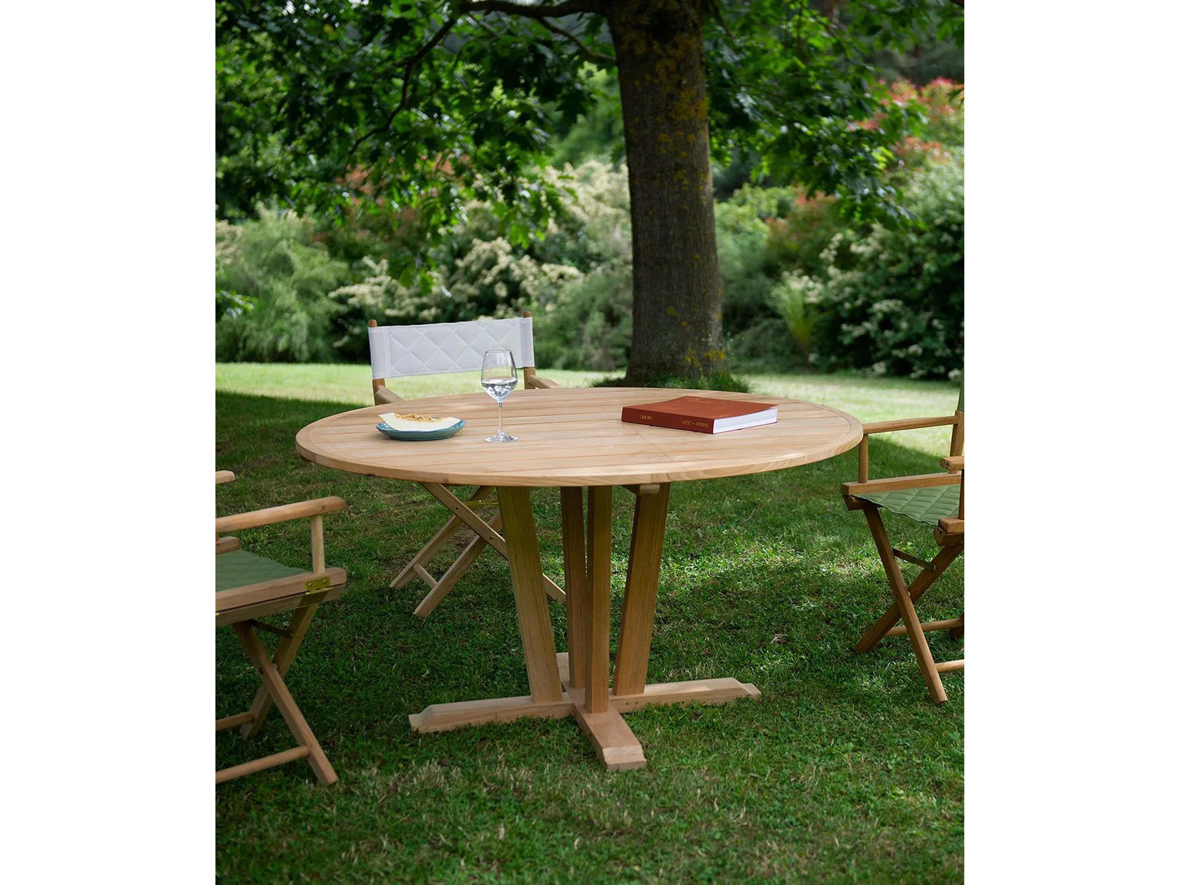 UnoPiu Synthesis Teak Round Dining Table