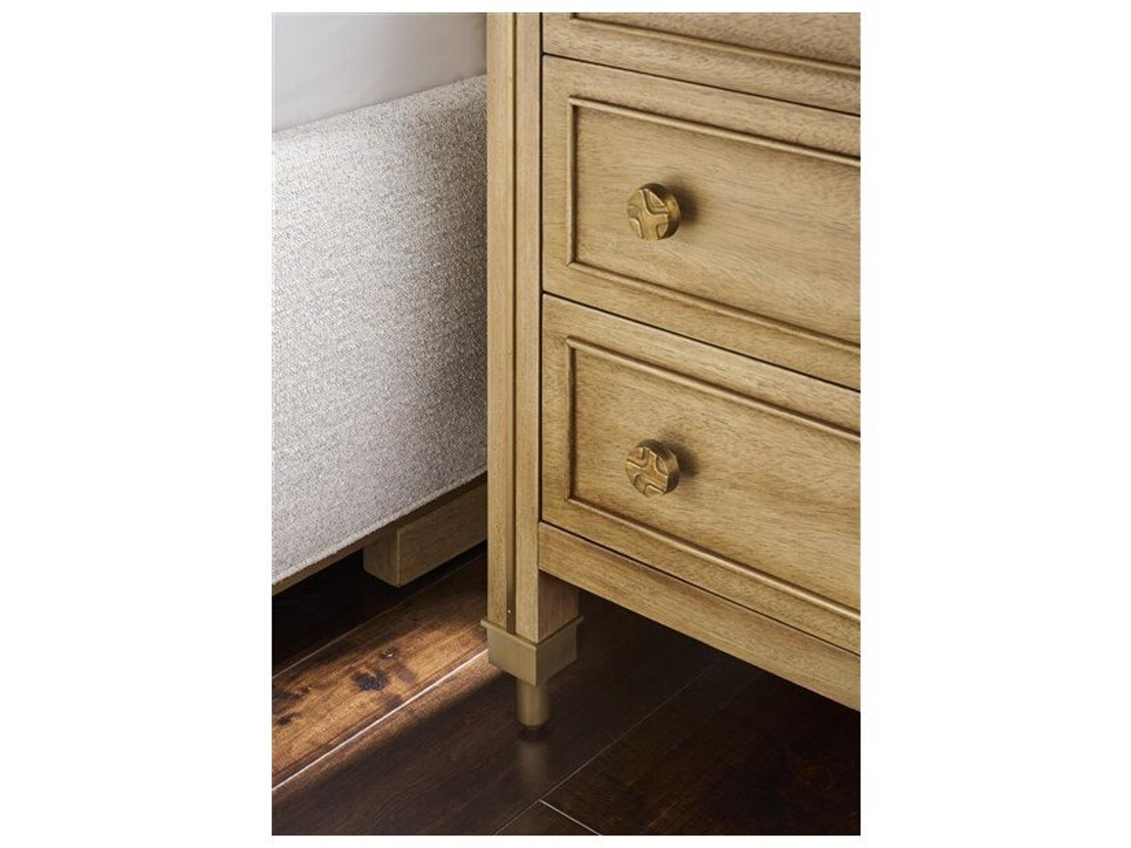 Vanguard Furniture Reflection 3-Drawers Natural Solid Wood Nightstand