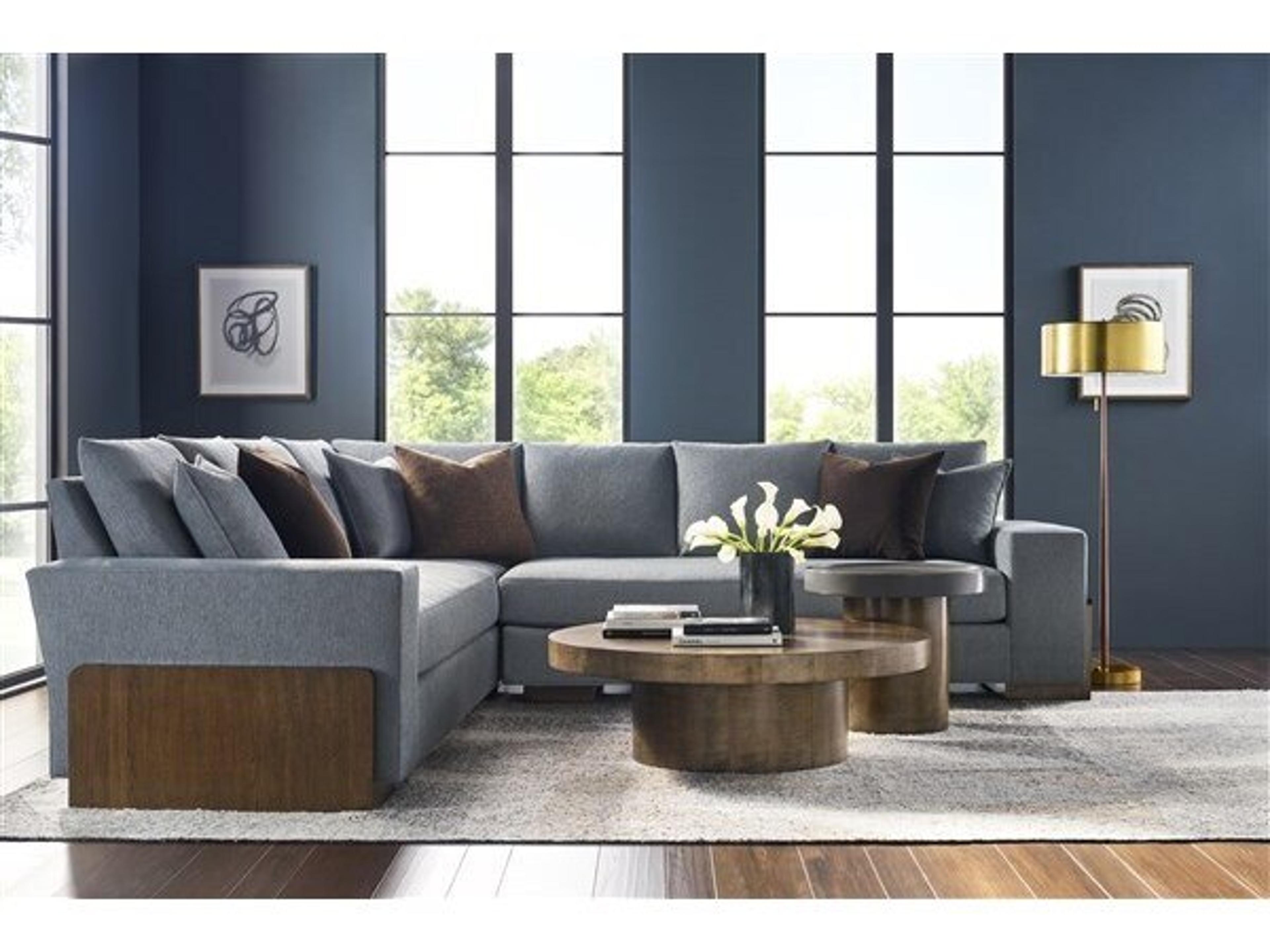 Vanguard Furniture Splendor Round Wood Coffee Table