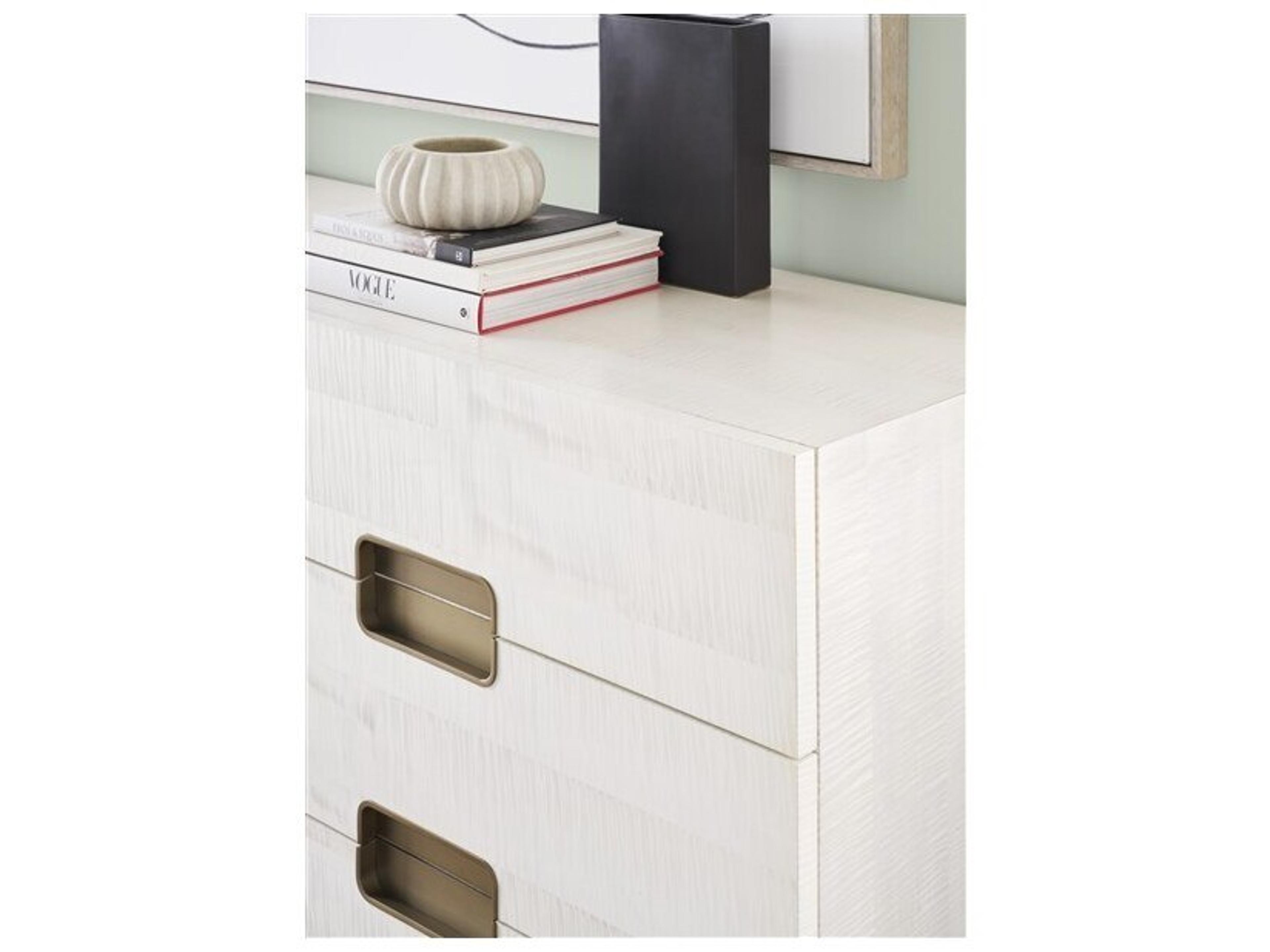 Vanguard Furniture Splendor 4-Drawers White Solid Wood Double Dresser