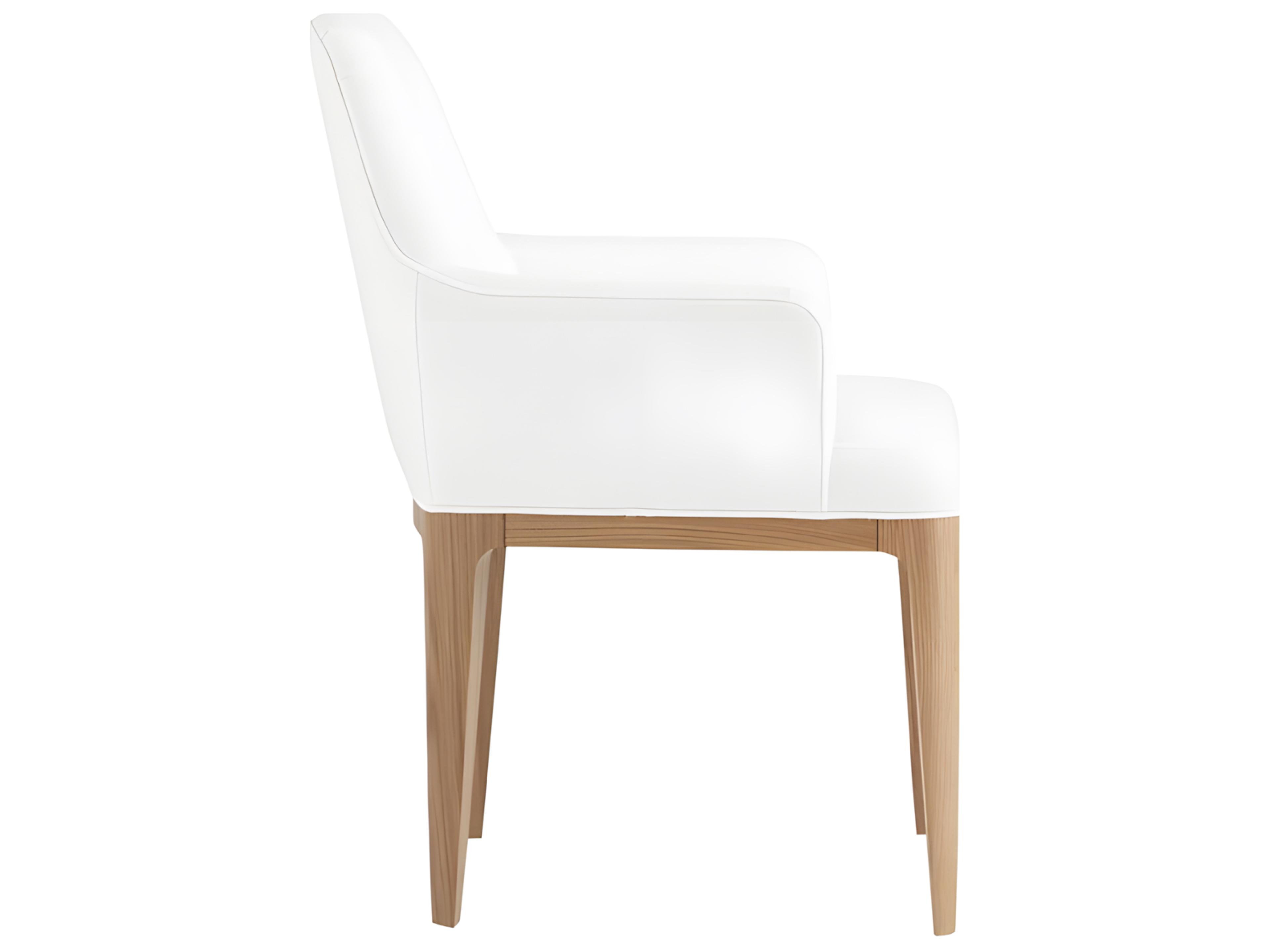 Vanguard Furniture Form Dining