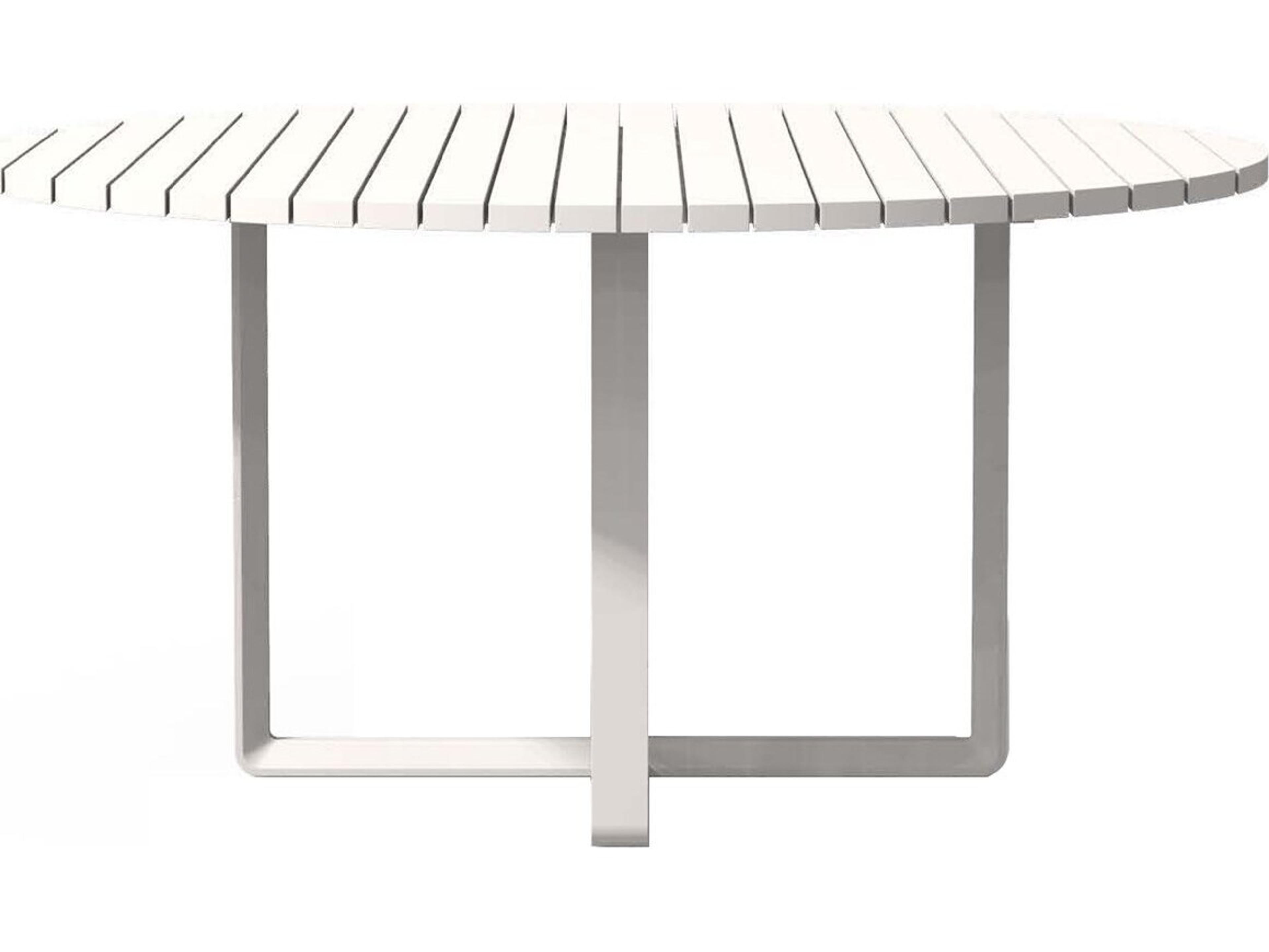 Vanguard Furniture Outdoor Breeze Round Dining Table