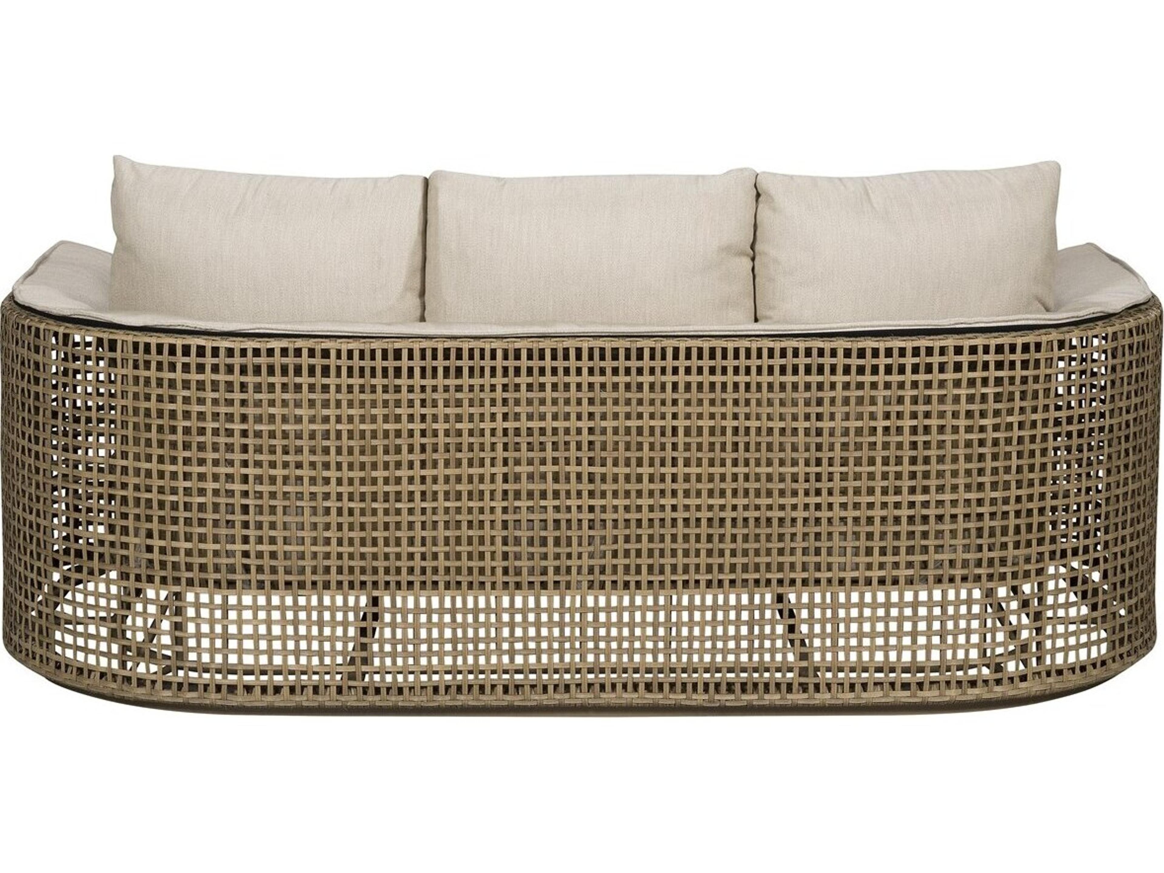 Vanguard Furniture Outdoor Bliss Bench Seat Mid Sofa w/ Blanket