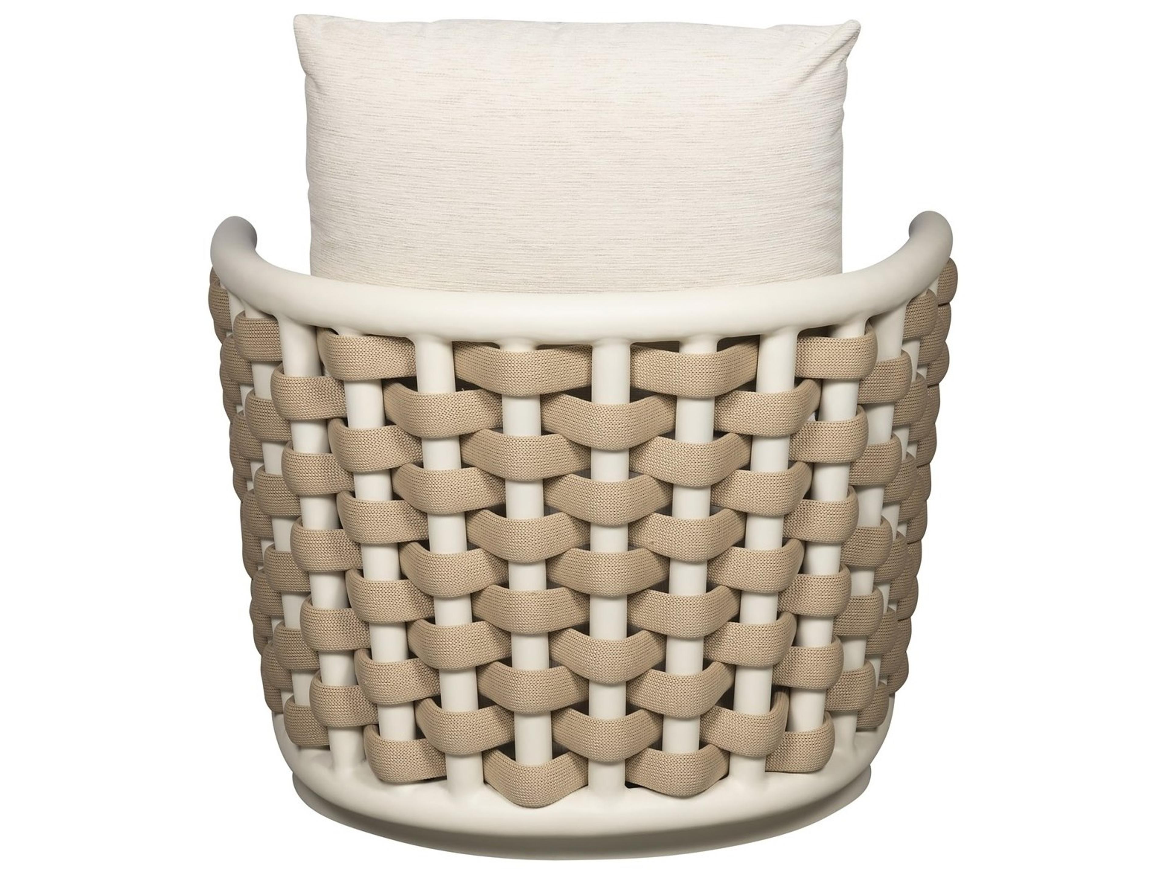 Vanguard Furniture Outdoor Taurus Aluminum Cushion Lounge Chair