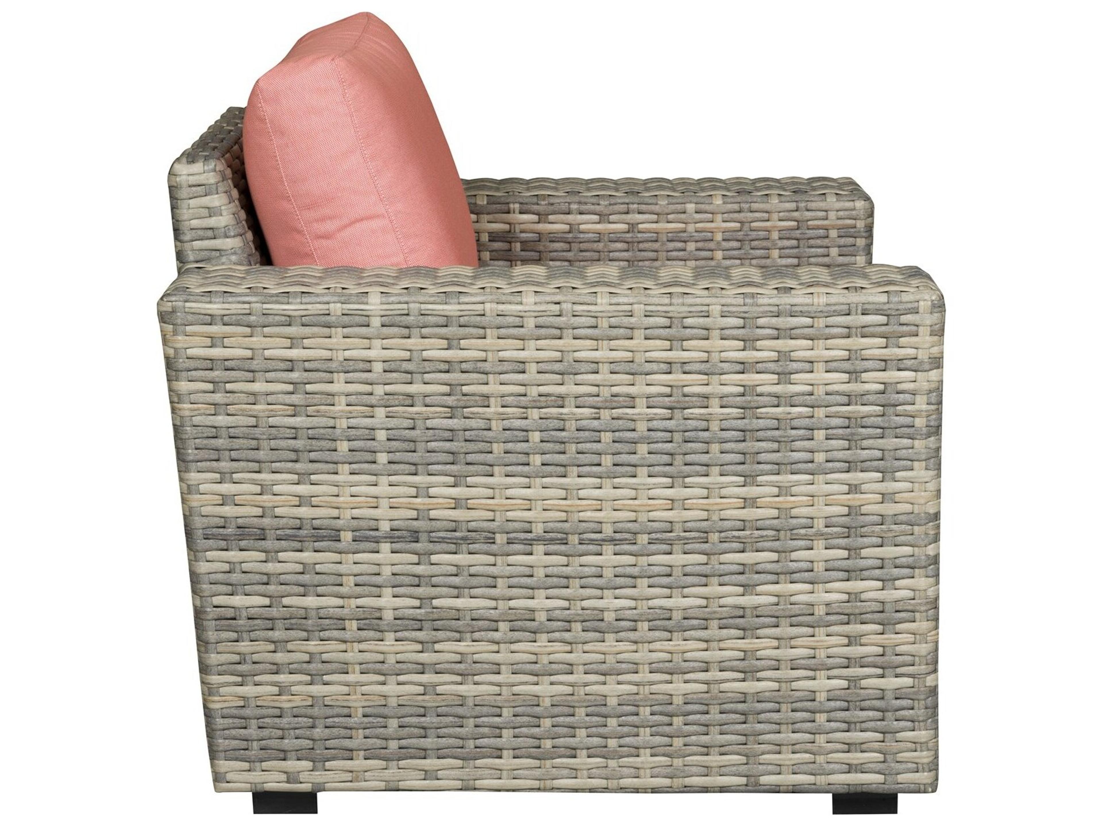 Vanguard Furniture Outdoor Montclair Lounge Chair