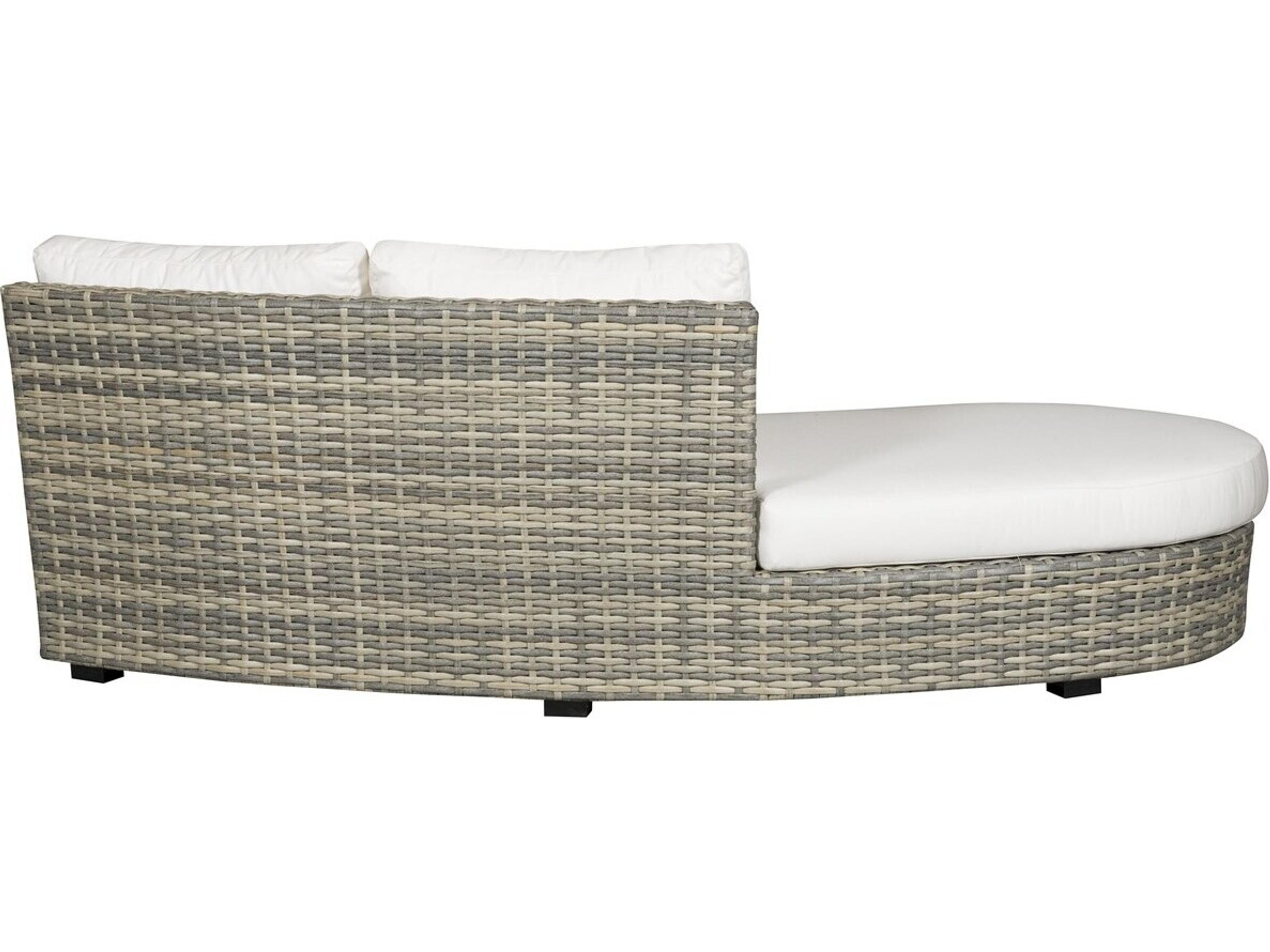Vanguard Furniture Outdoor Montclair Left Curved Lounge