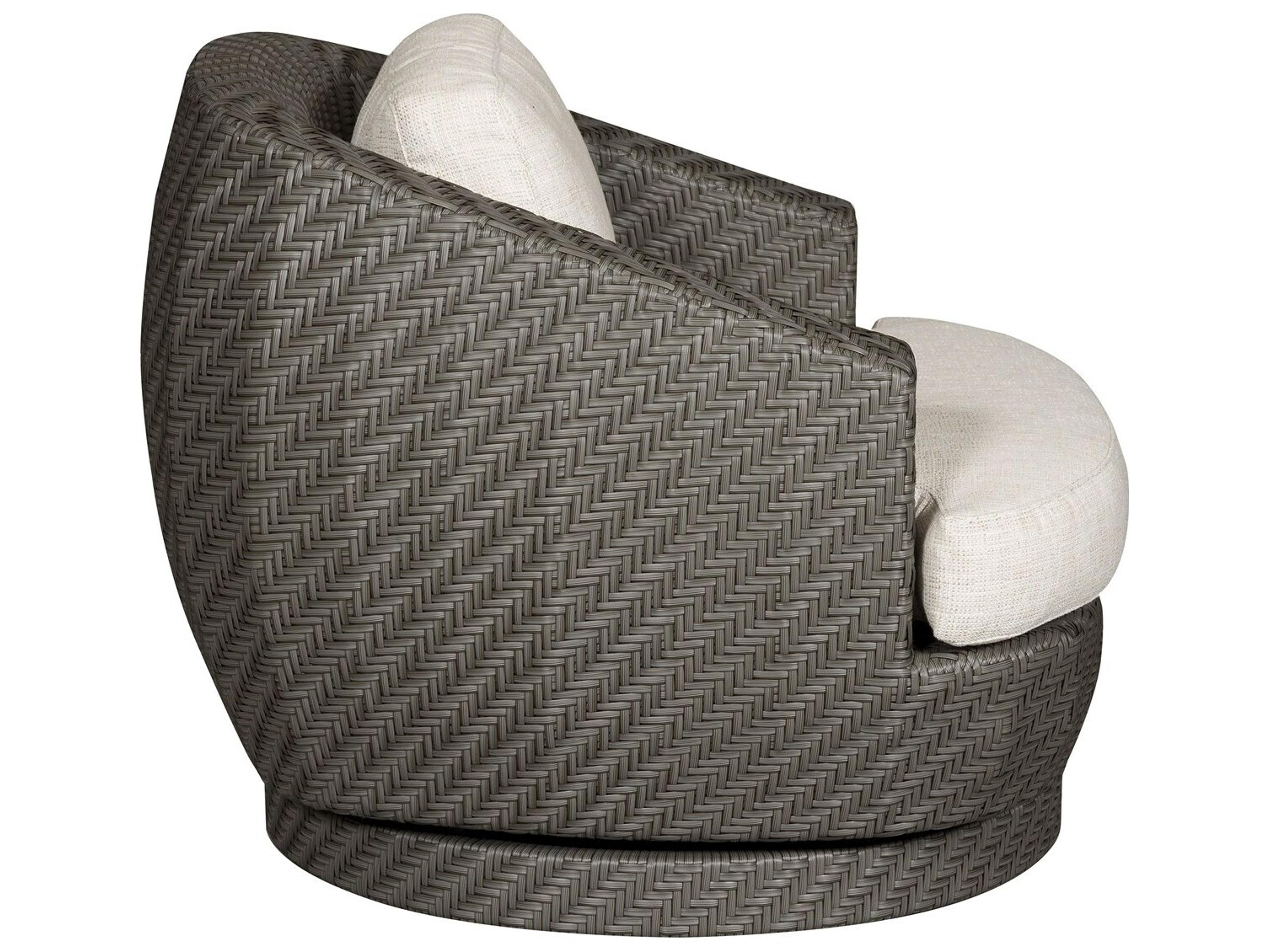 Vanguard Furniture Outdoor Newstead Swivel Lounge Chair