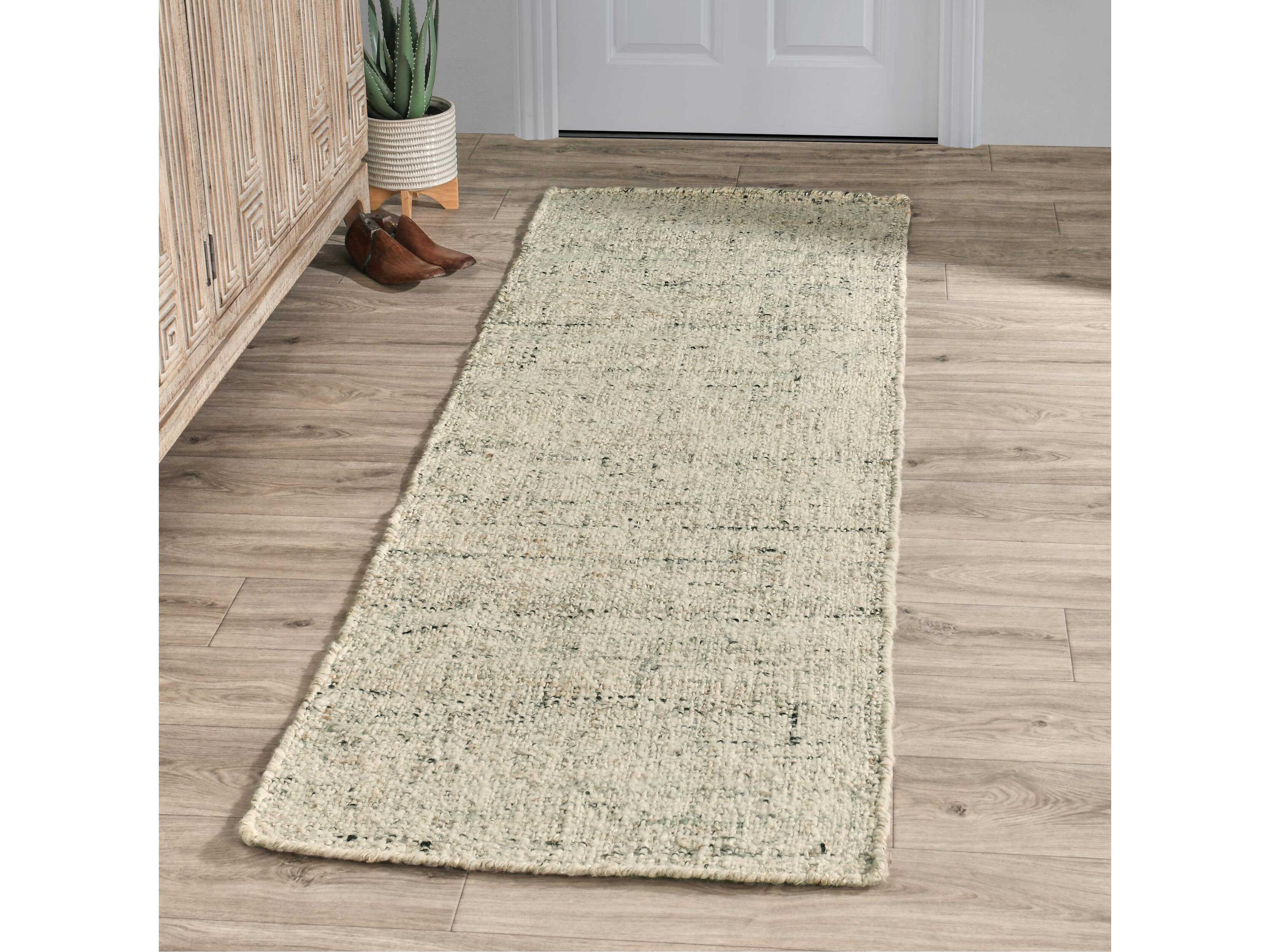 Villa by Classic Home Oslo Runner Area Rug