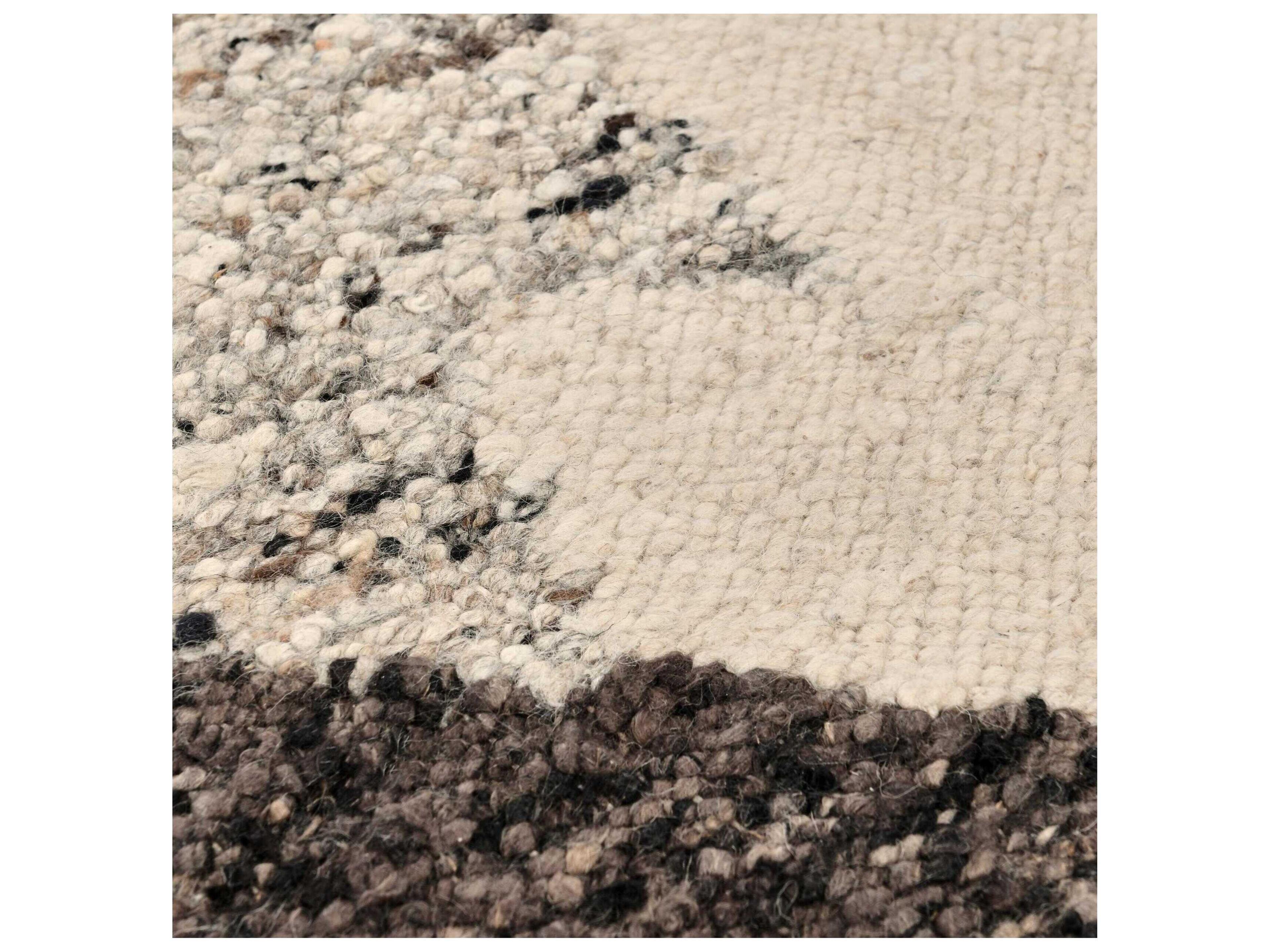 Villa by Classic Home Hesperia Abstract Area Rug