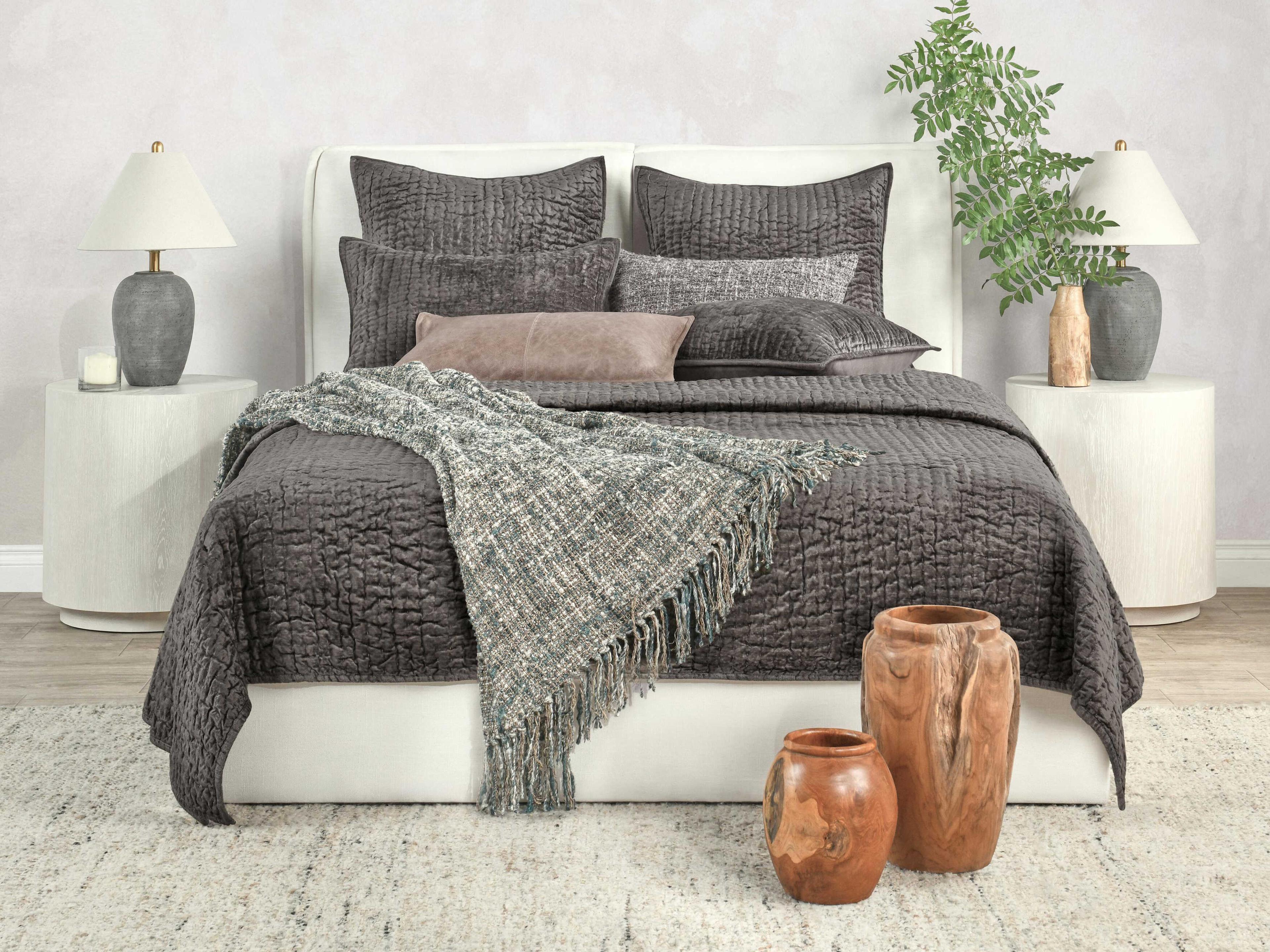 Villa by Classic Home Bari Desert Brown Quilt