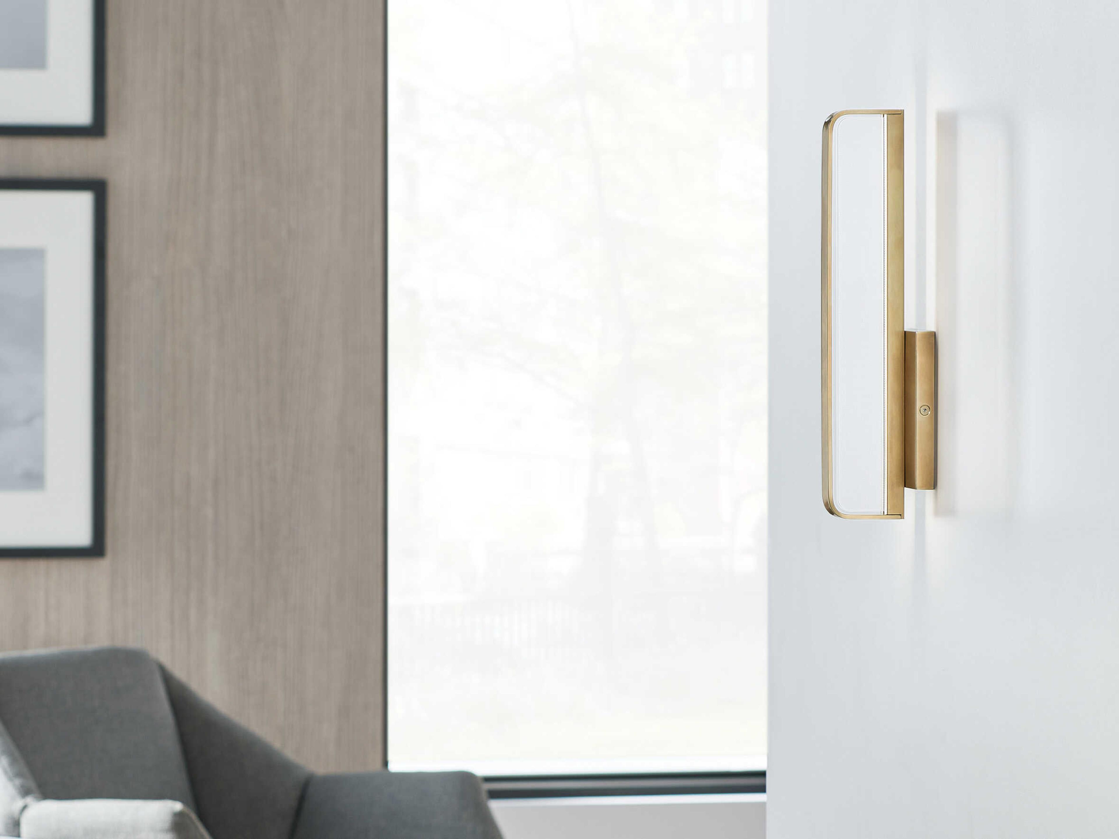 Visual Comfort Modern Banda 1-Light Natural Brass Wall Sconce