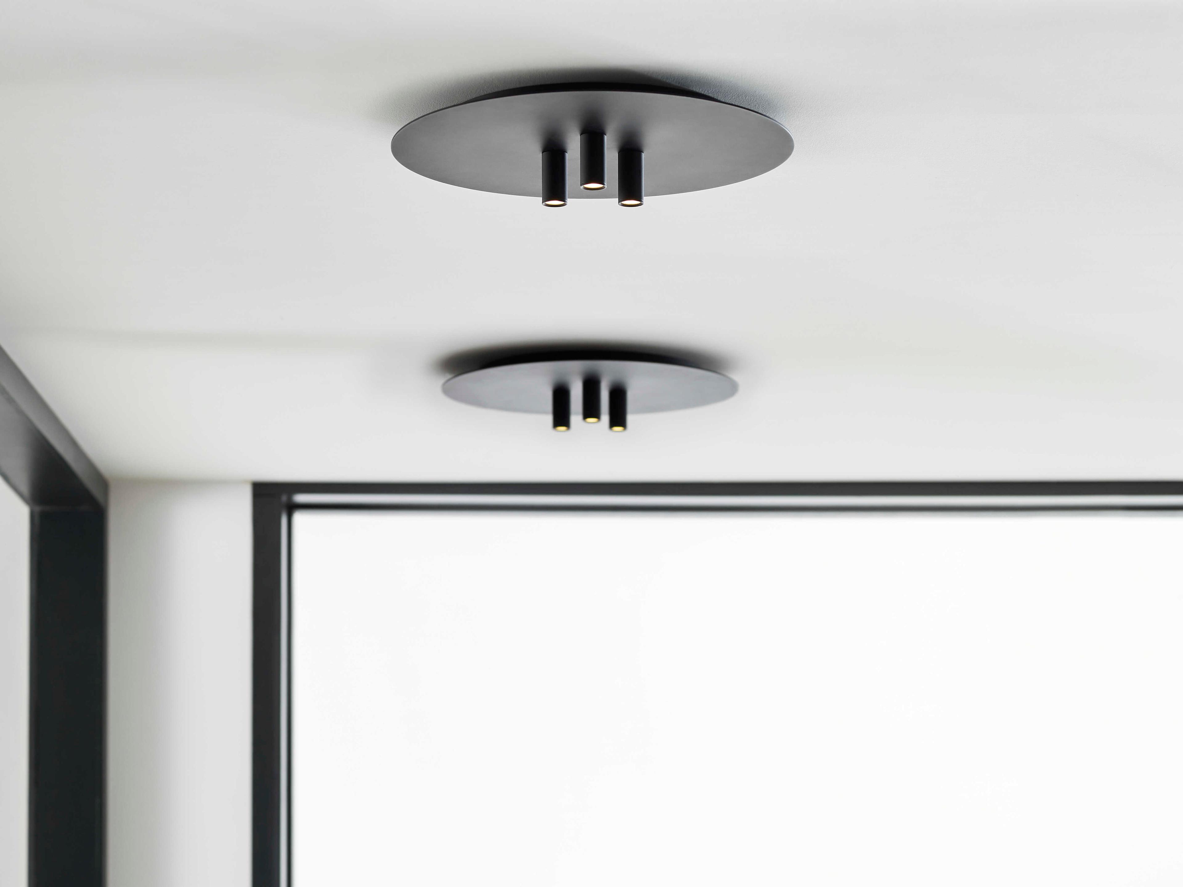 Visual Comfort Modern Ponte 1-Light Nightshade Black Round Flush Mount