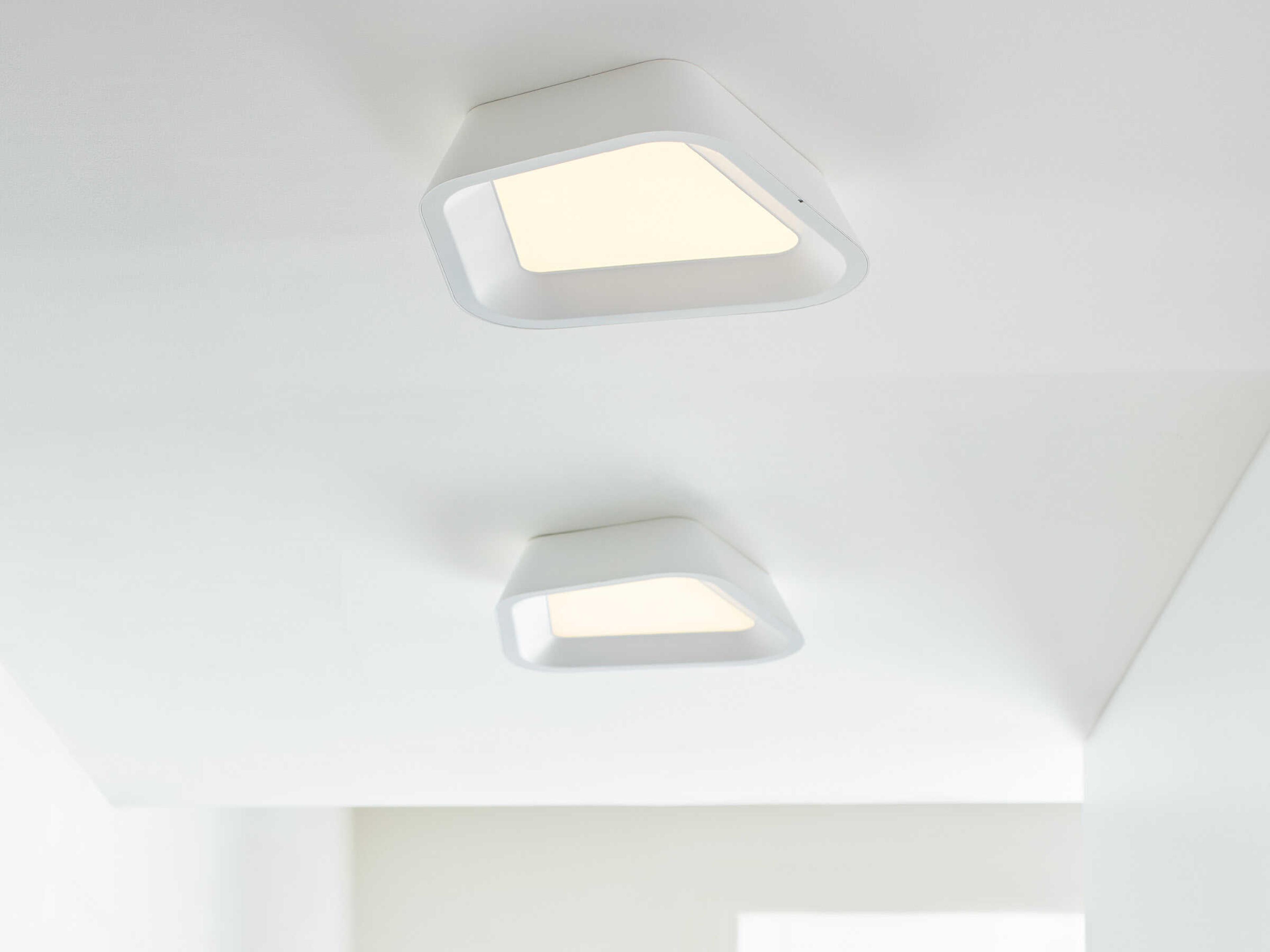 Visual Comfort Modern Rhonan 1-Light Matte White Flush Mount