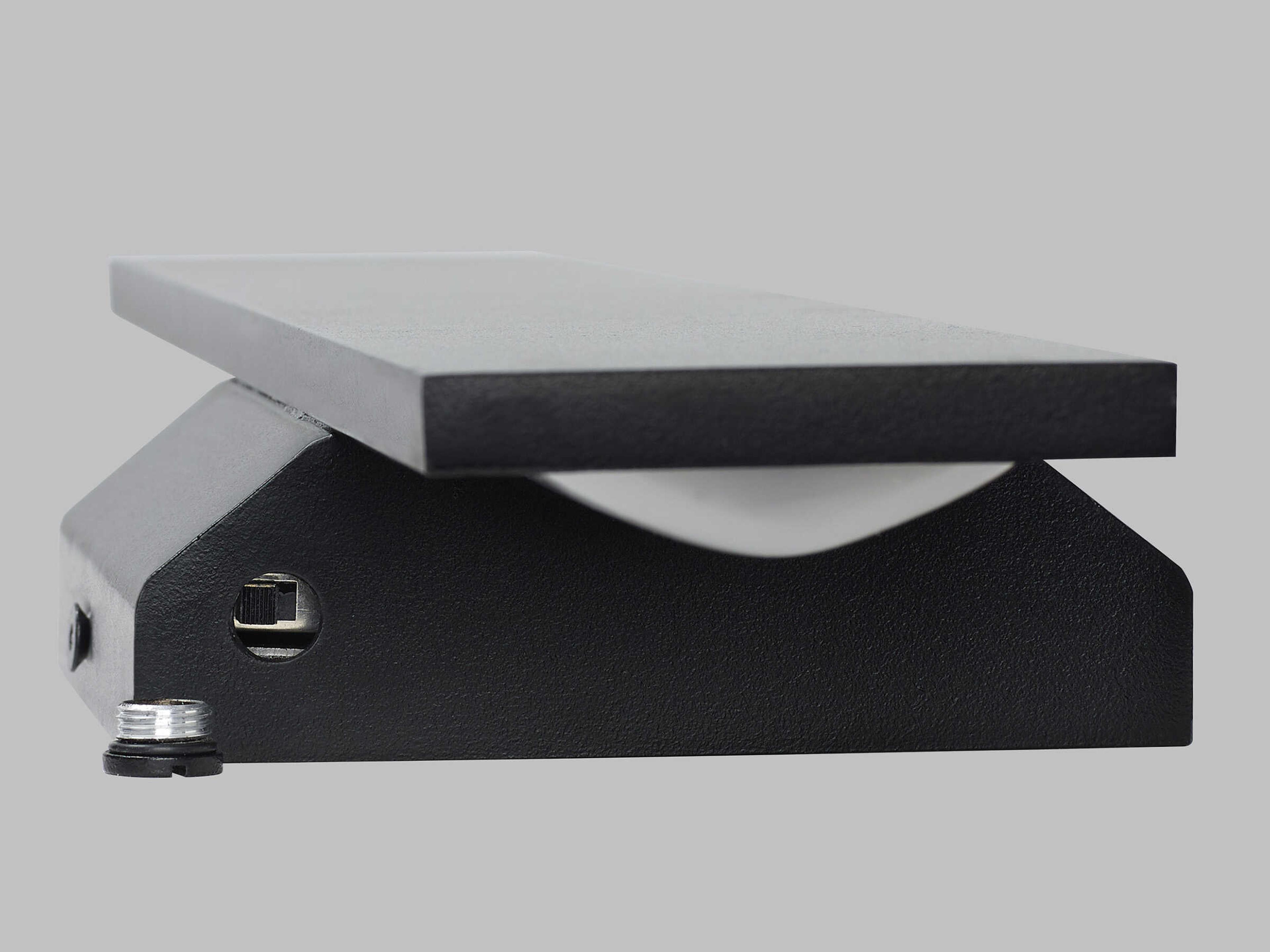 Visual Comfort Modern Blade 1 - Light Outdoor Wall Light