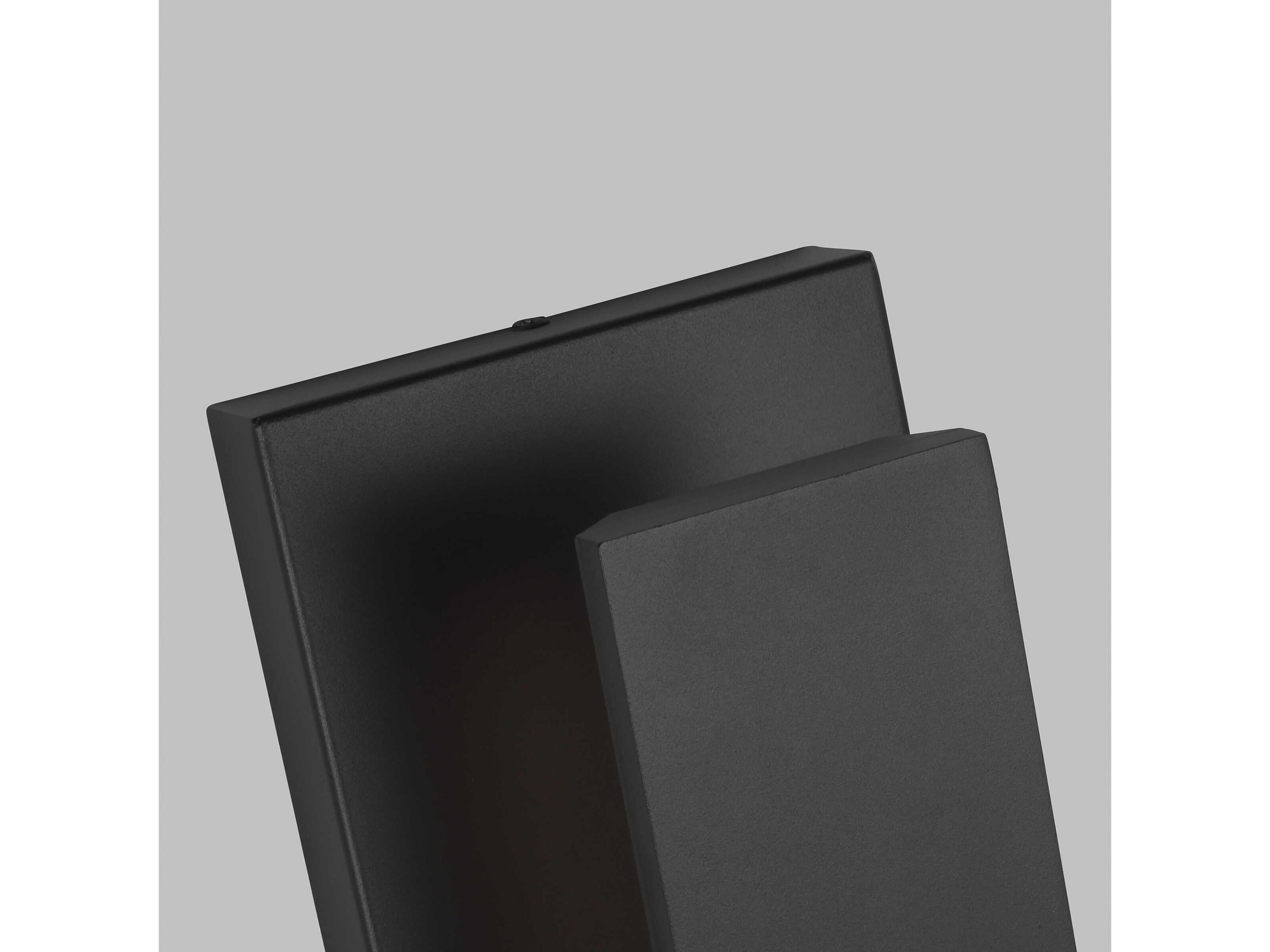 Visual Comfort Modern Nate 1-Light Outdoor Wall Light