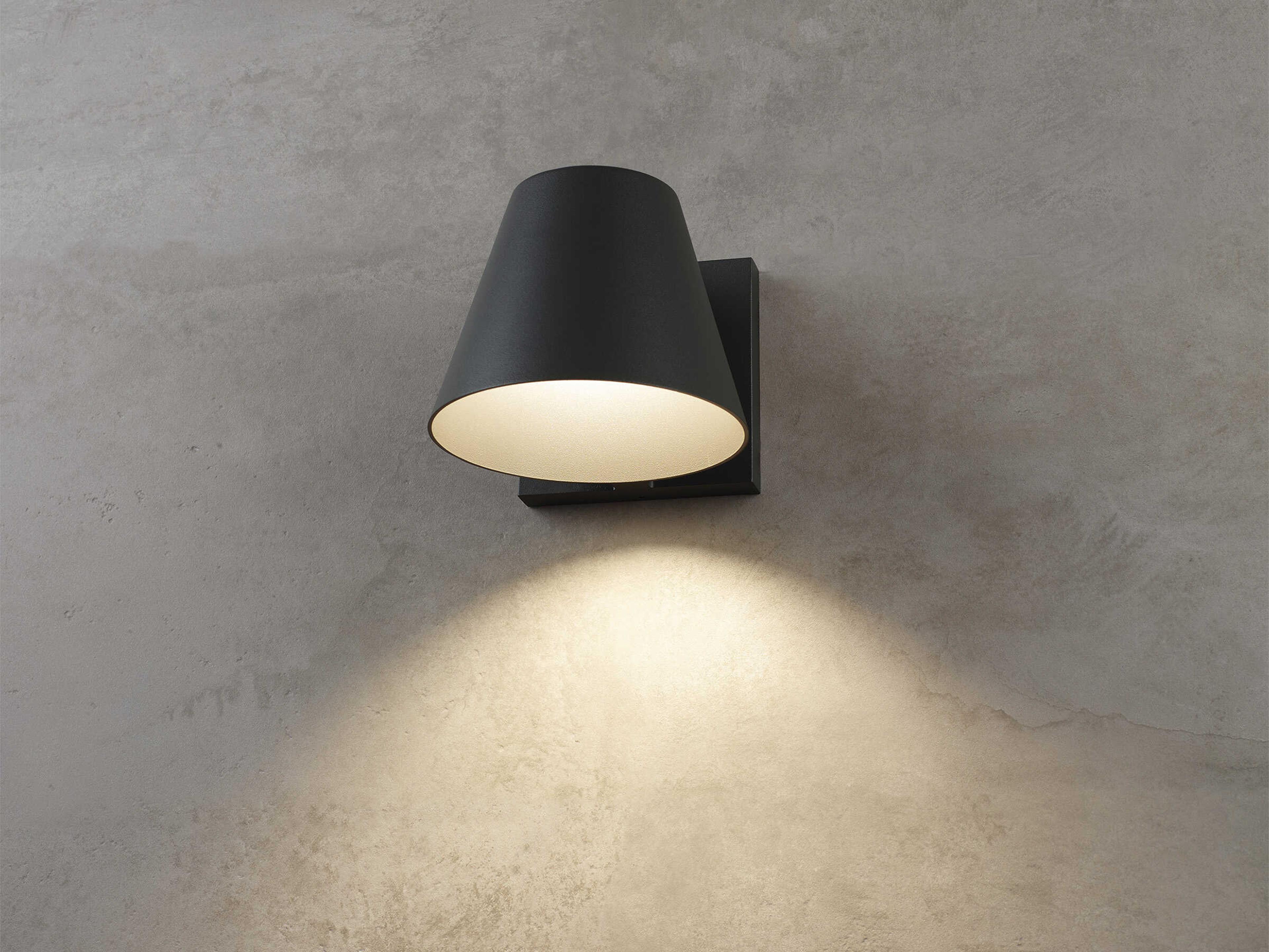 Visual Comfort Modern Bowman 1 - Light Outdoor Wall Light