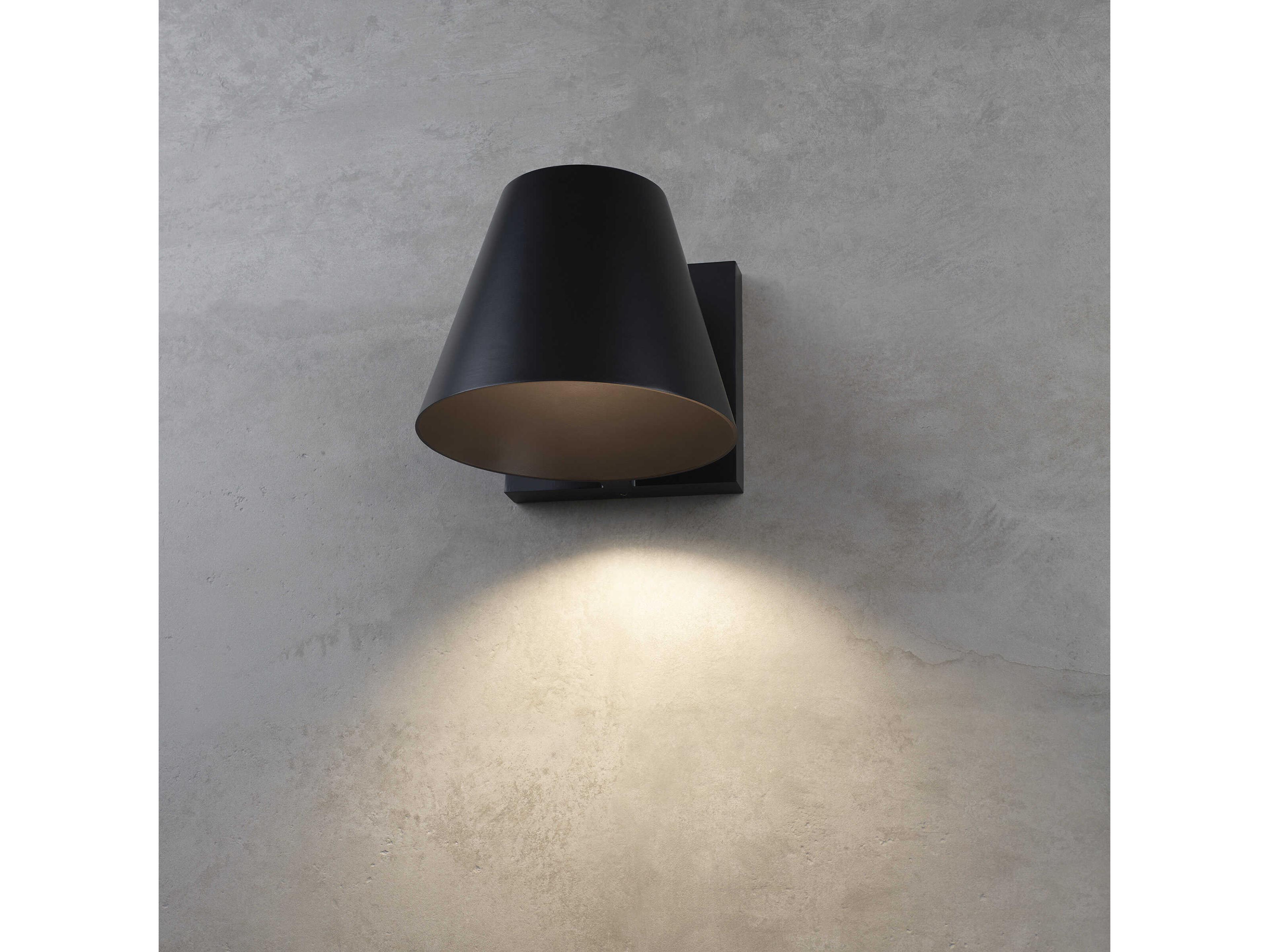 Visual Comfort Modern Bowman 1 - Light Outdoor Wall Light