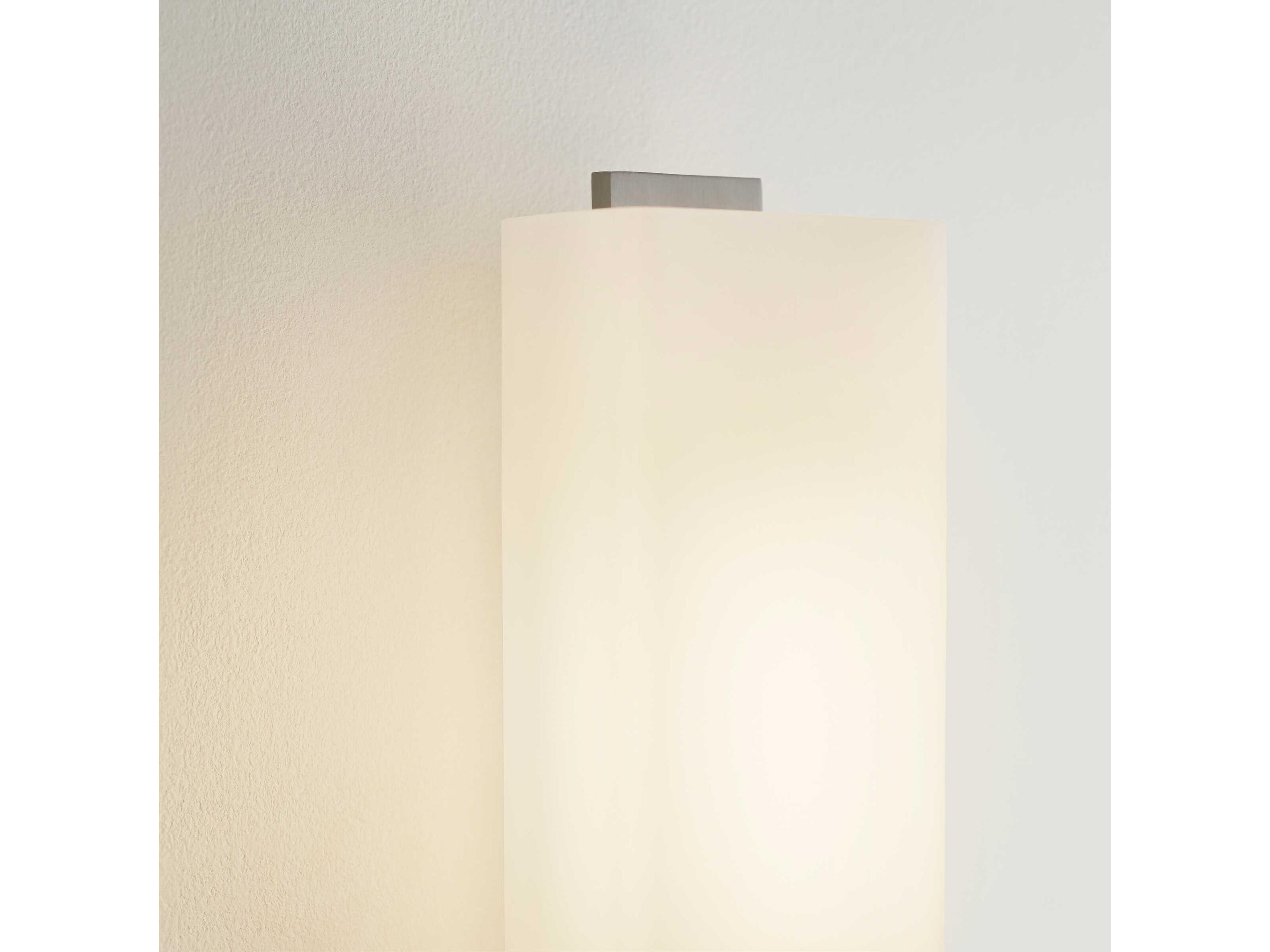 Visual Comfort Modern Kisdon 1-Light Satin Nickel Wall Sconce