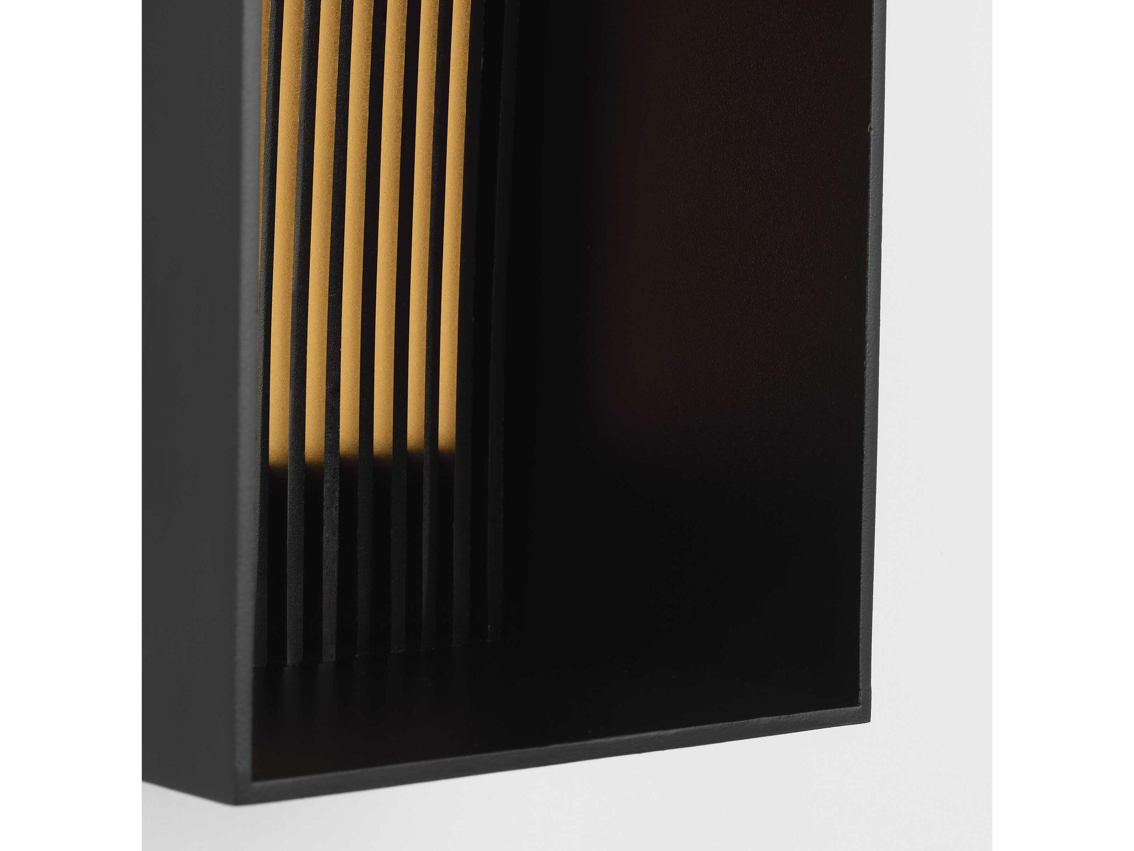 Visual Comfort Modern Strum 1-Light Outdoor Wall Light